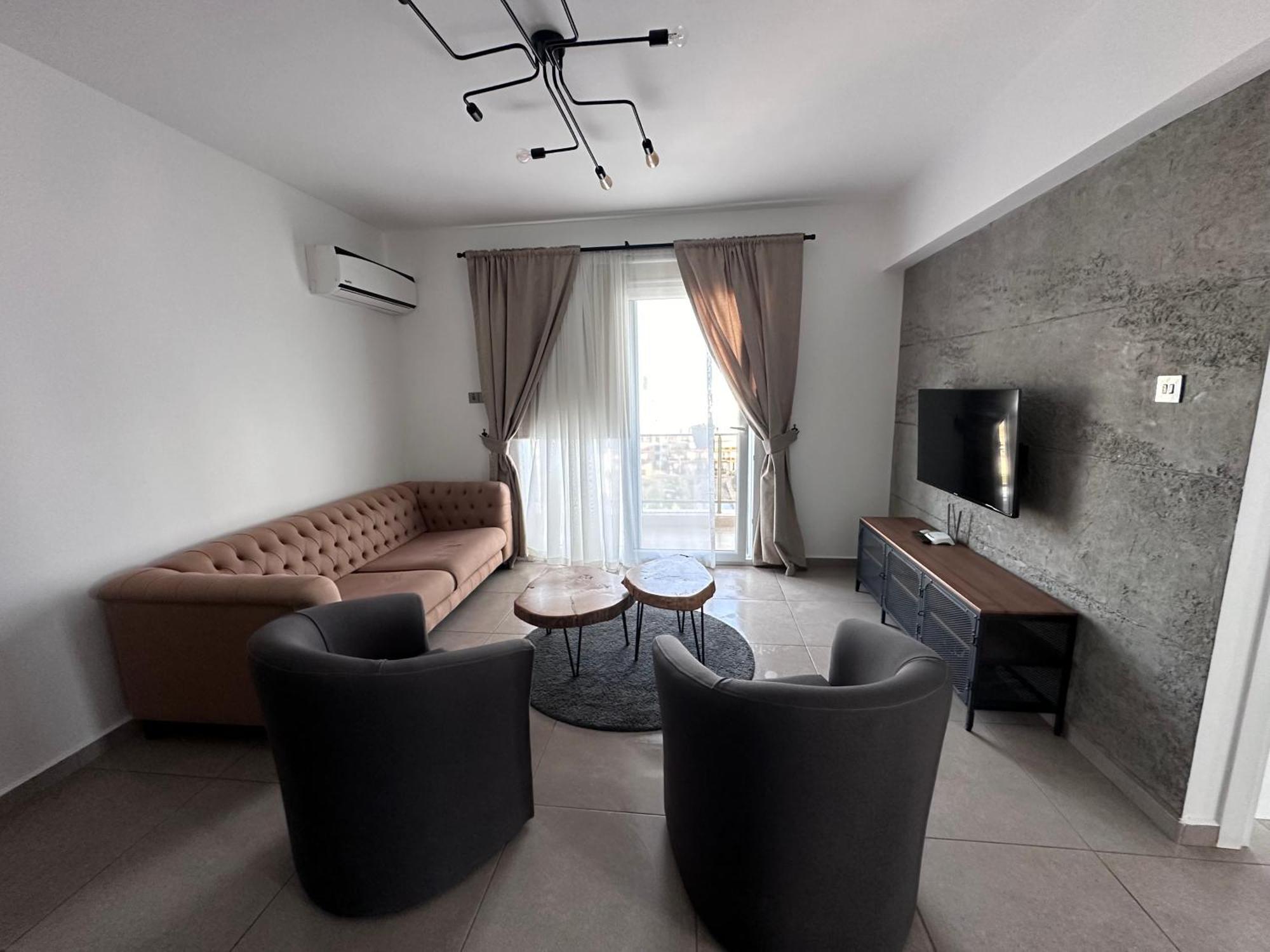 Royal Sun Sitesi ,2 Yatak Odali Deniz Manzarali Daire,iskele Longbeach *