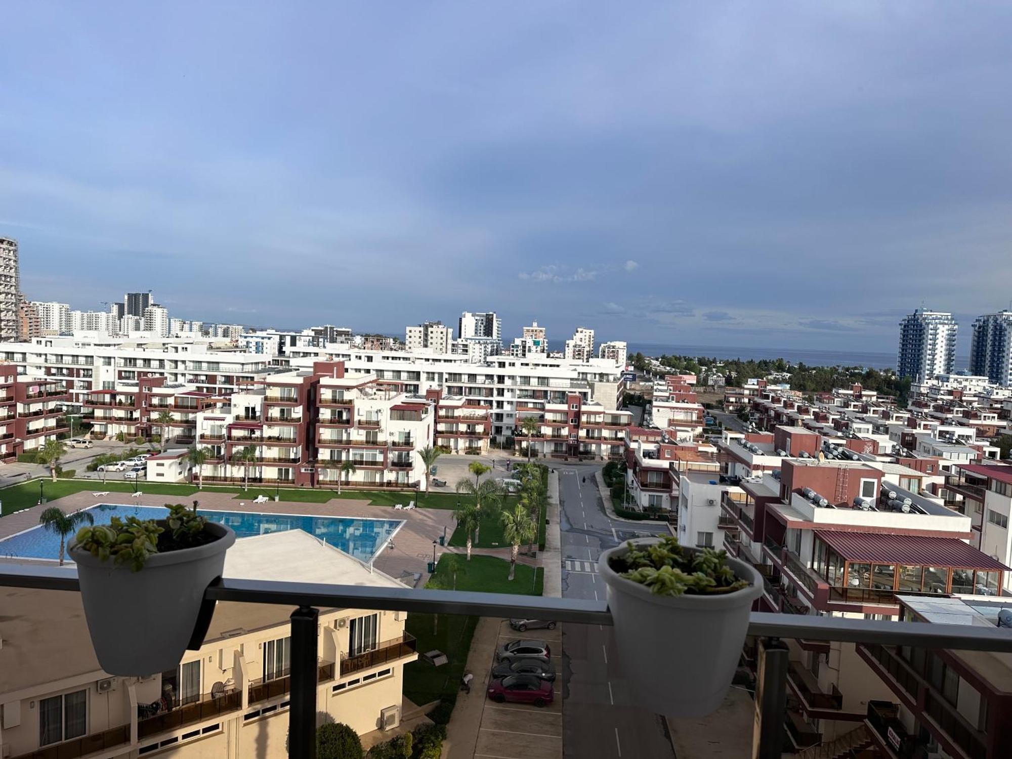 Royal Sun Sitesi ,2 Yatak Odali Deniz Manzarali Daire,iskele Longbeach