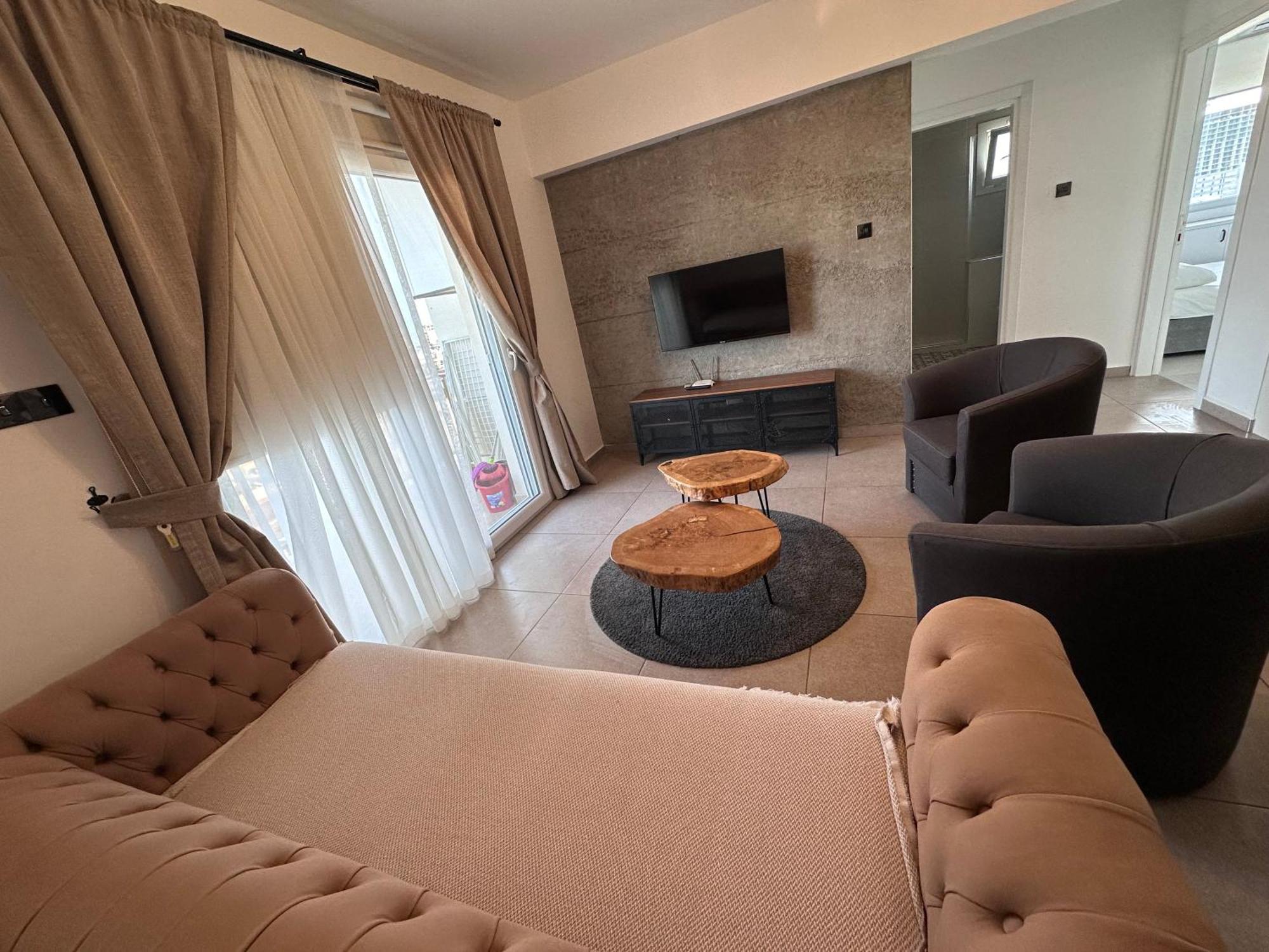 Royal Sun Sitesi ,2 Yatak Odali Deniz Manzarali Daire,iskele Longbeach