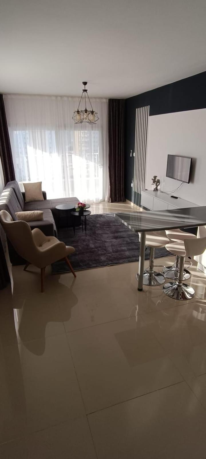Caesar Flavius: Smart In Northern Cyprus Apartment *