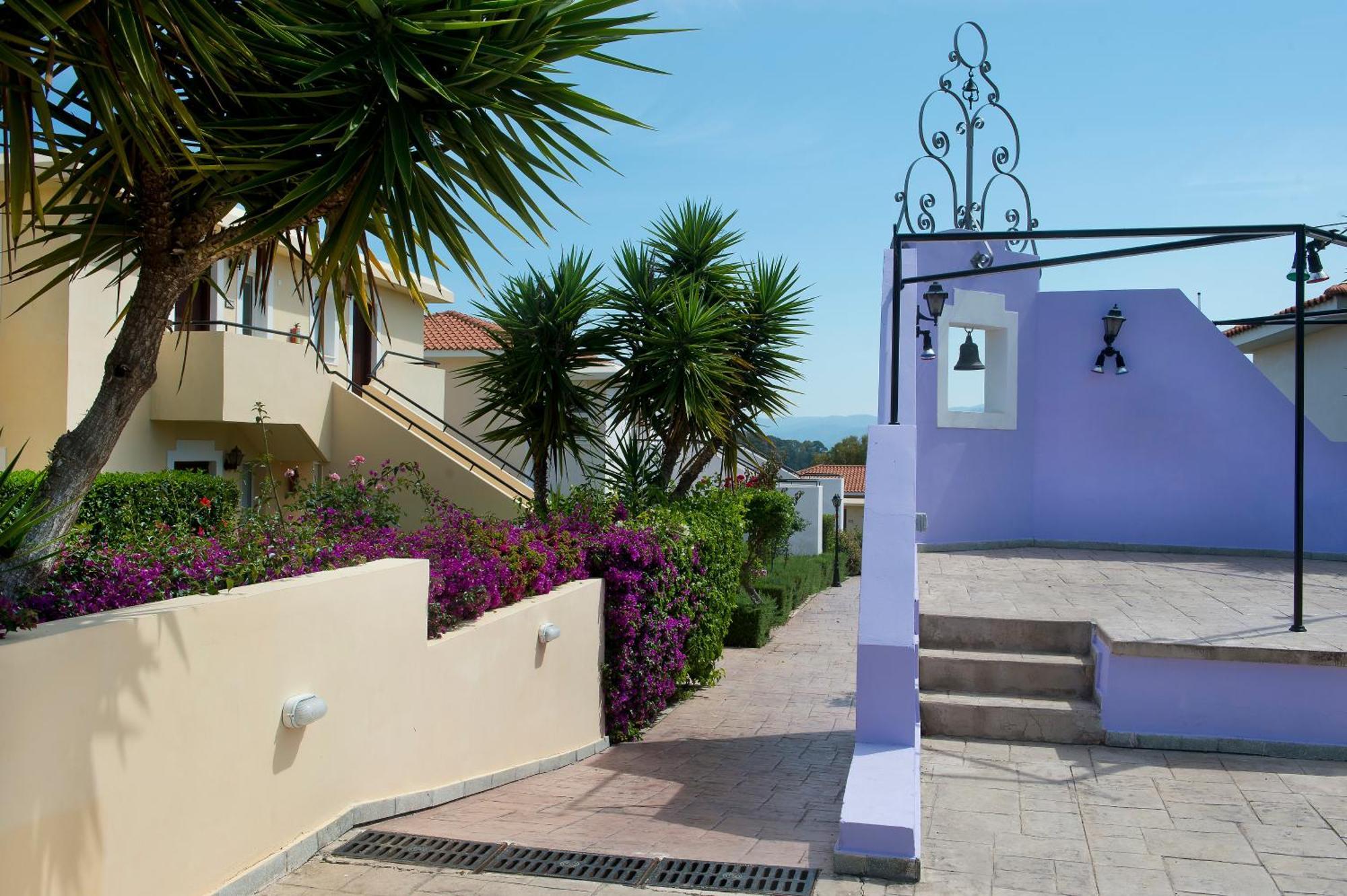 Akamanthea Village 4* Polis