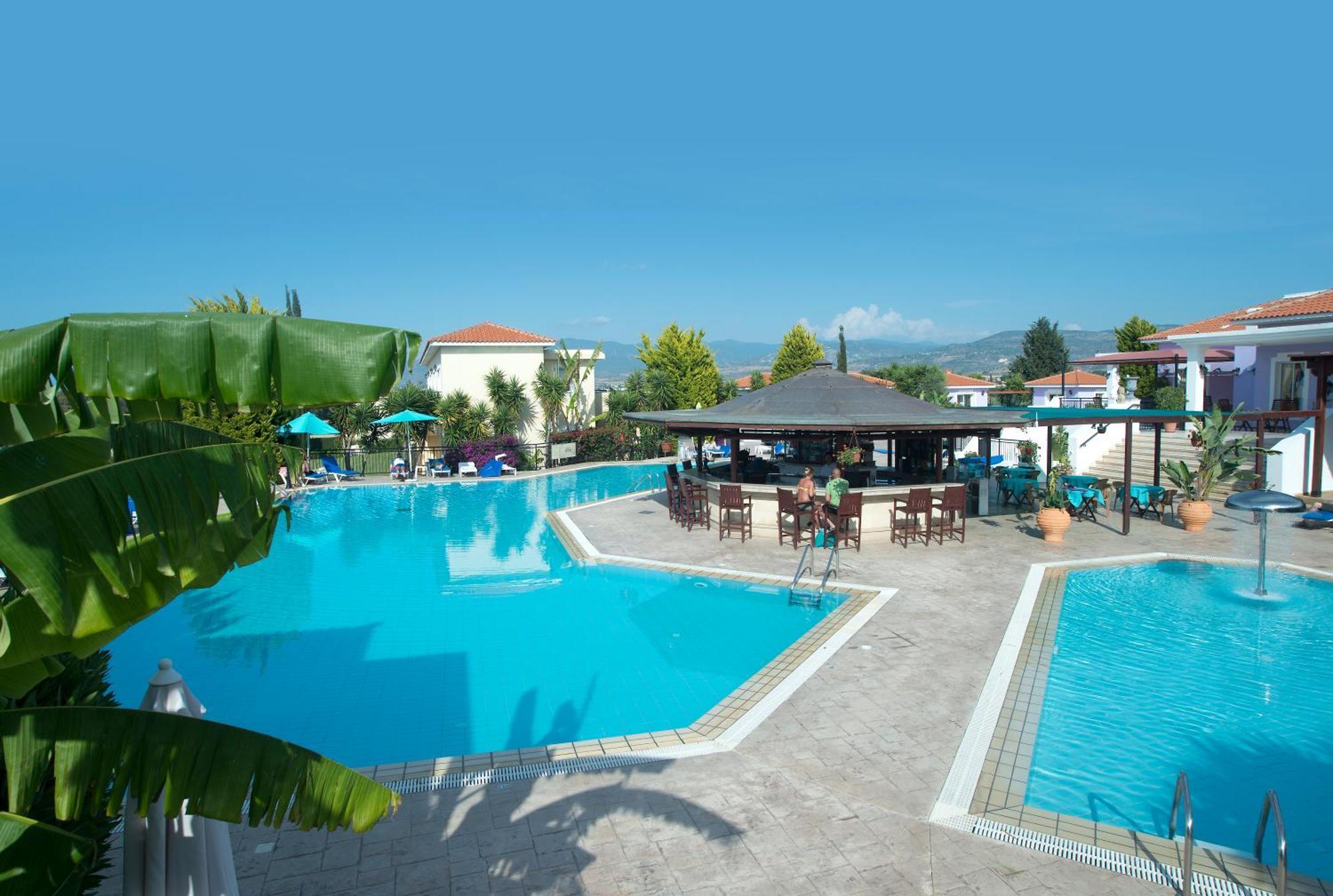 Aparthotel Akamanthea Village