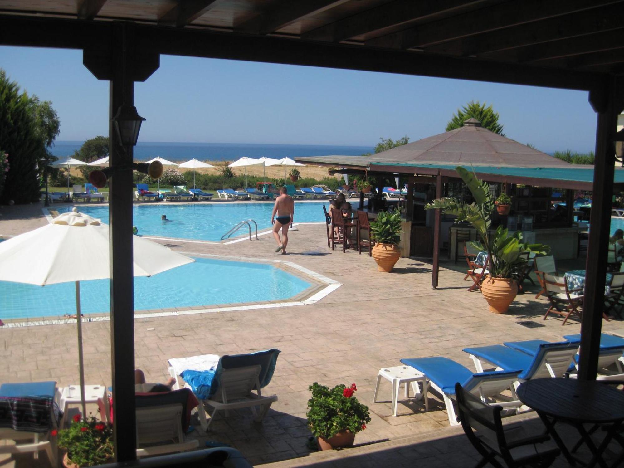 Akamanthea Village 4*