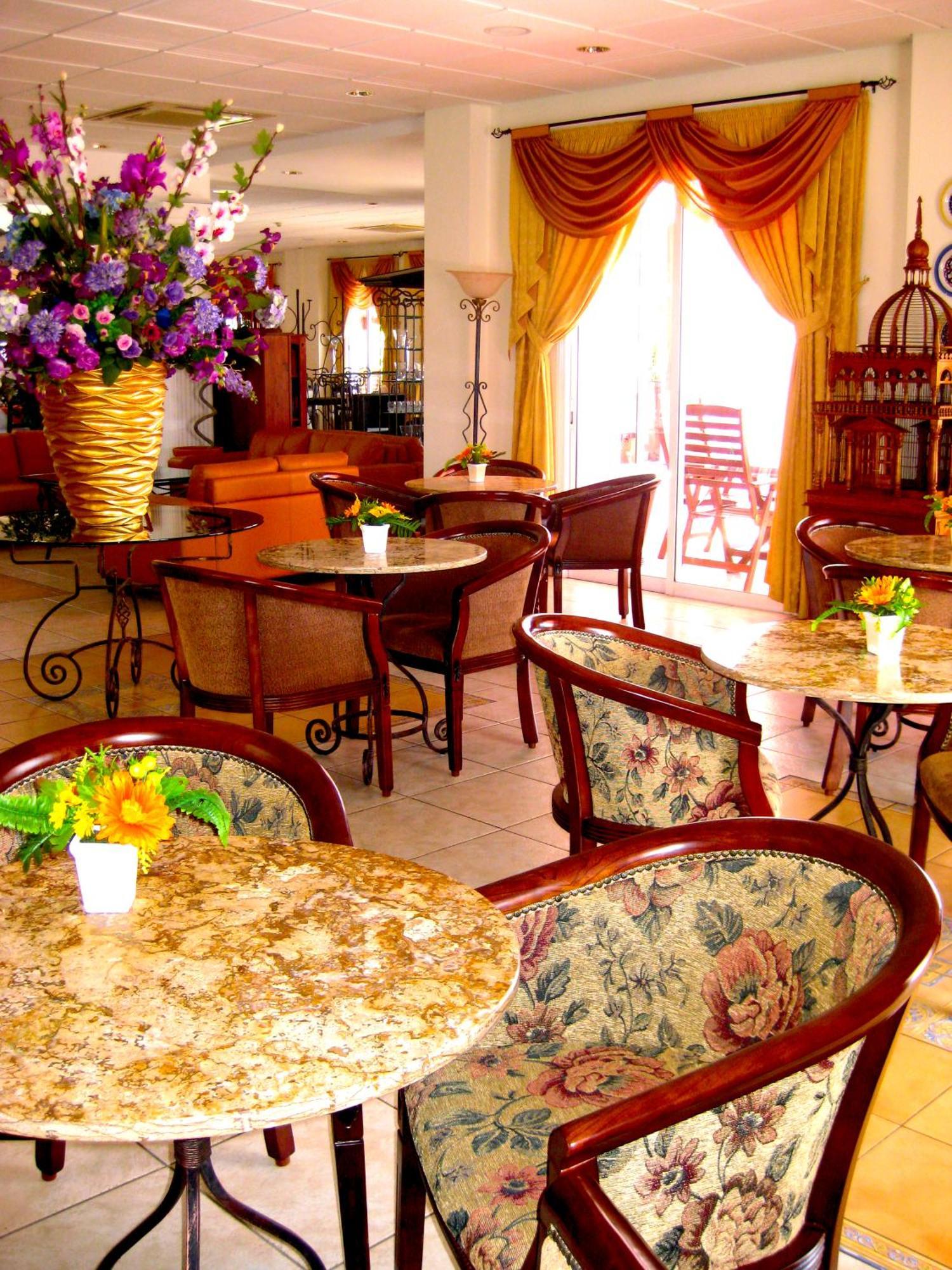 Akamanthea Village 4* Polis