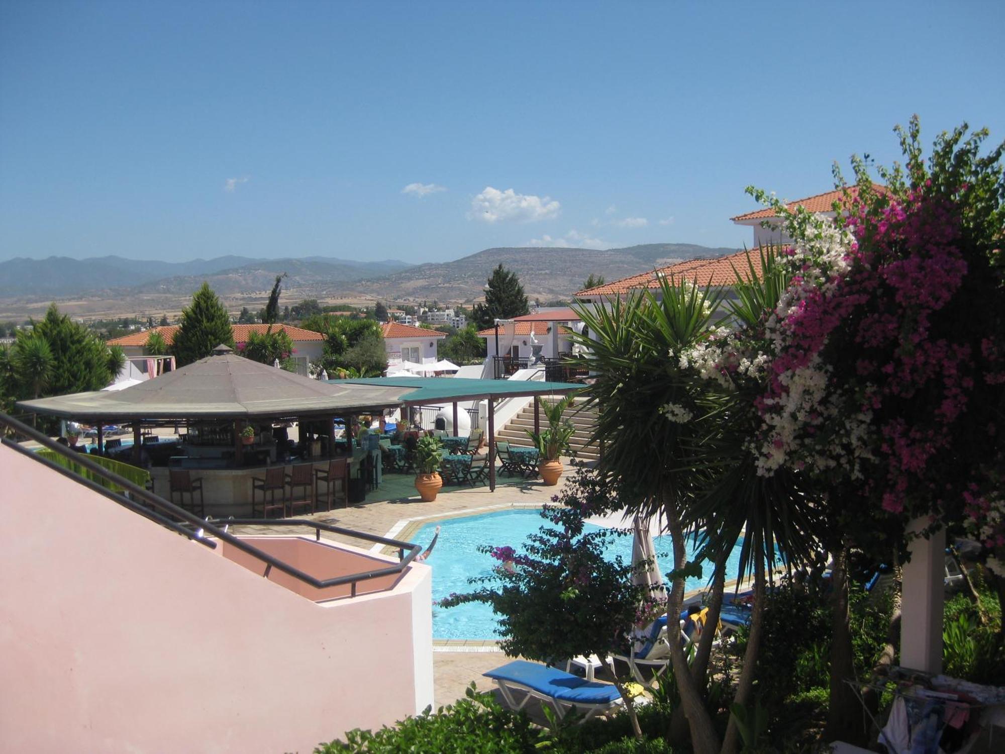 Akamanthea Village 4*