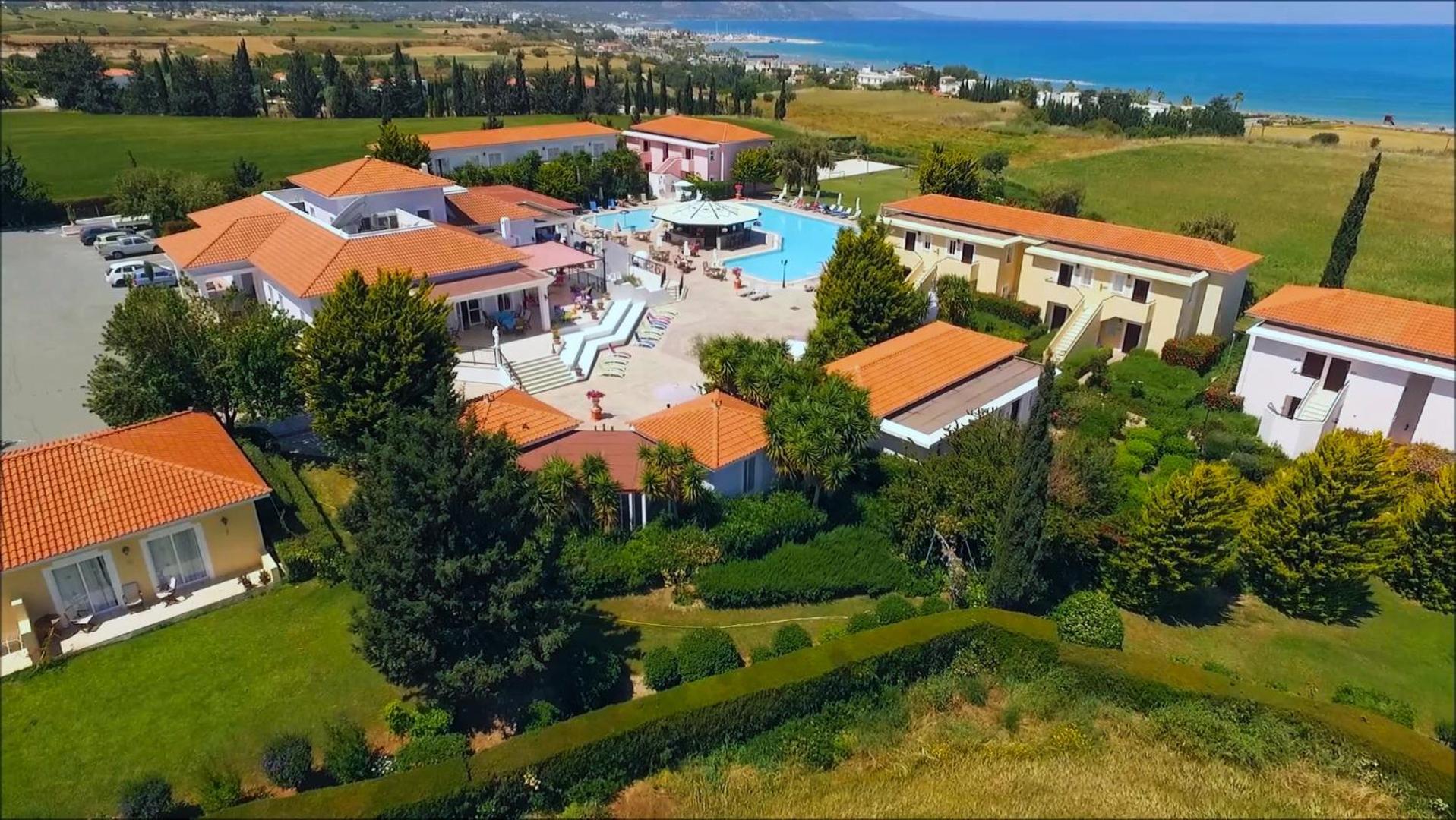 Akamanthea Village Aparthotel 4*