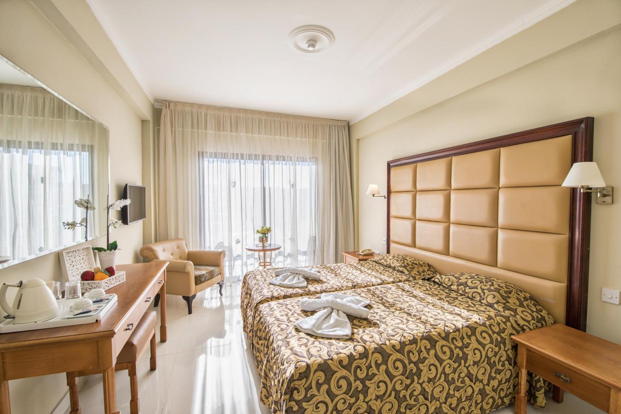Hotel Tsokkos Gardens 4*