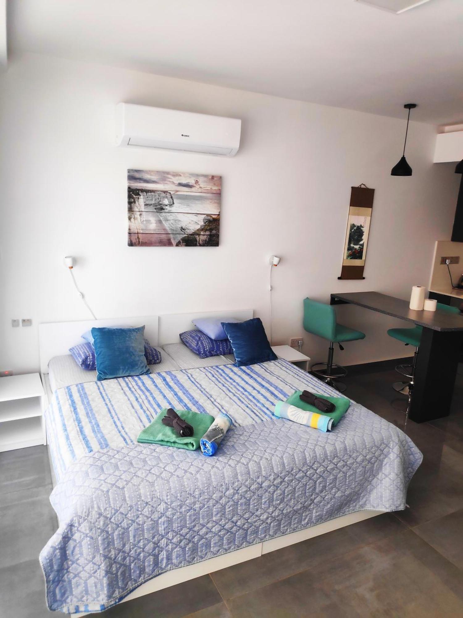 Relax&dream Long Agios Georgios (Famagusta)