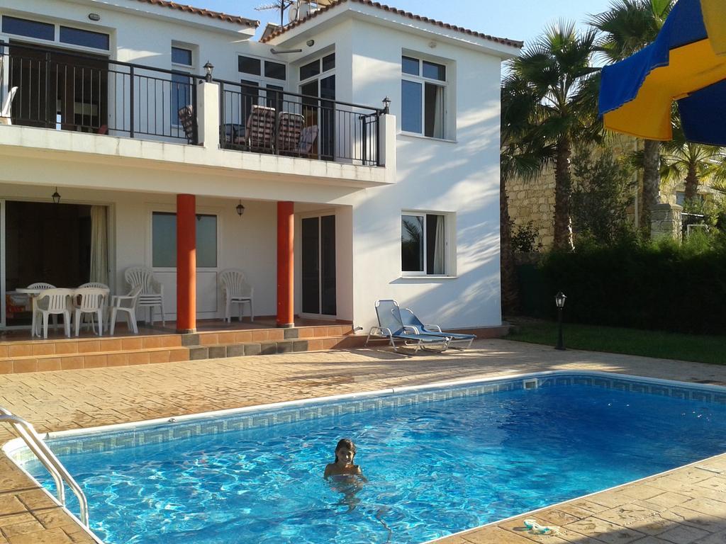 Papas Villas Villa *