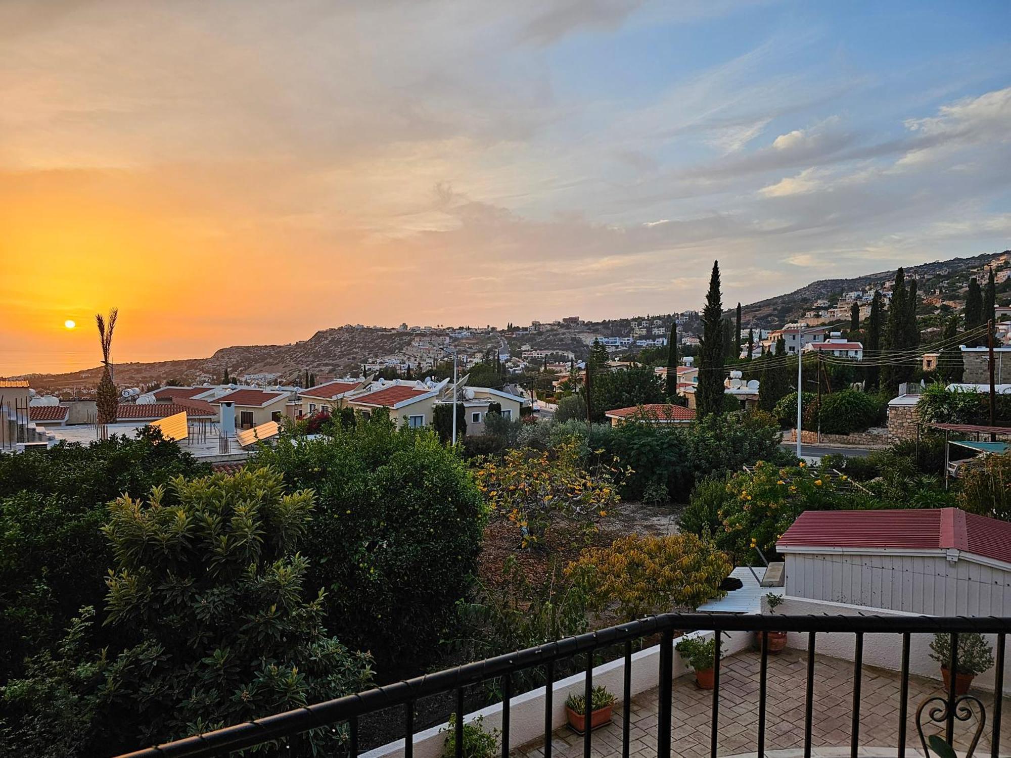 Sunset Holiday home *