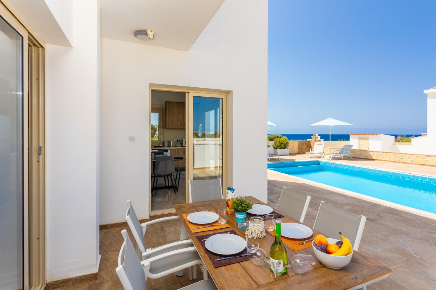 Diana Seaside Pomos