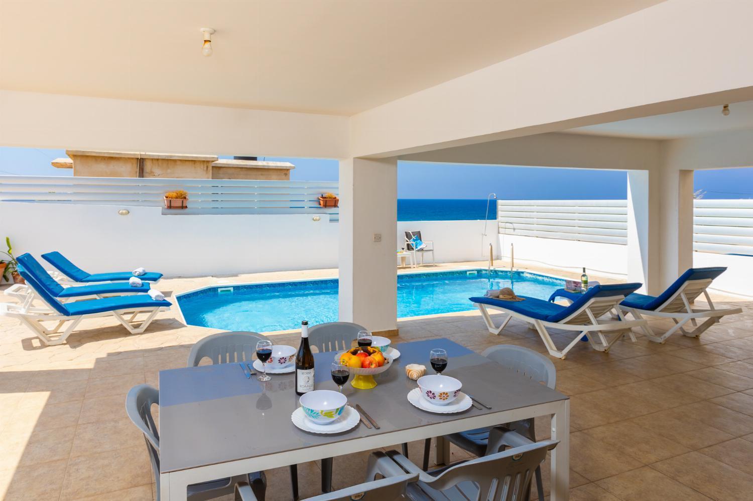 Villa Serena Pomos