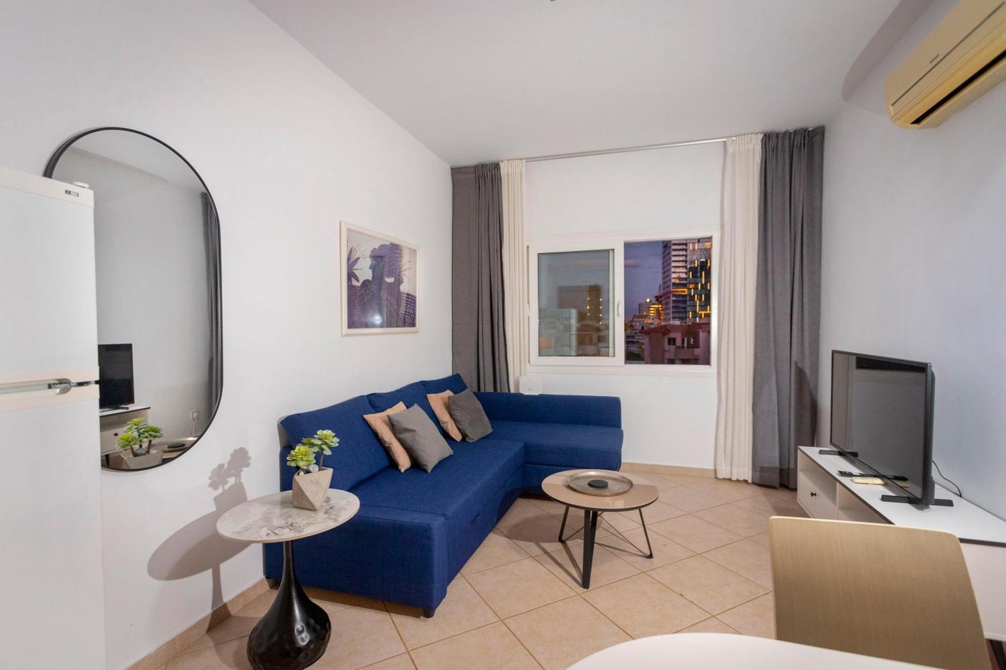 Apartment Palm By Trulycyprus