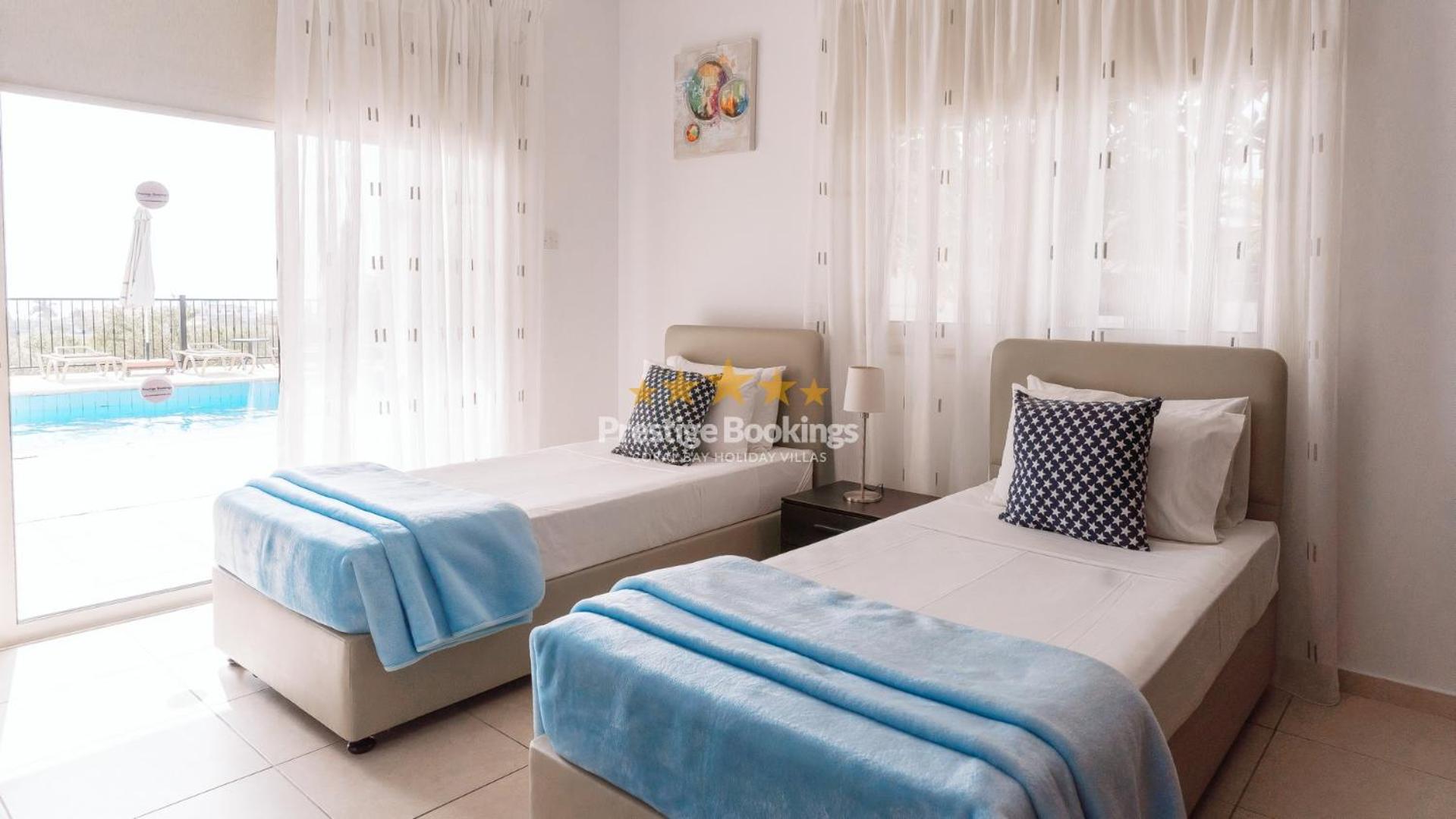 Eframia Ena By Prestige Bookings Pegeia