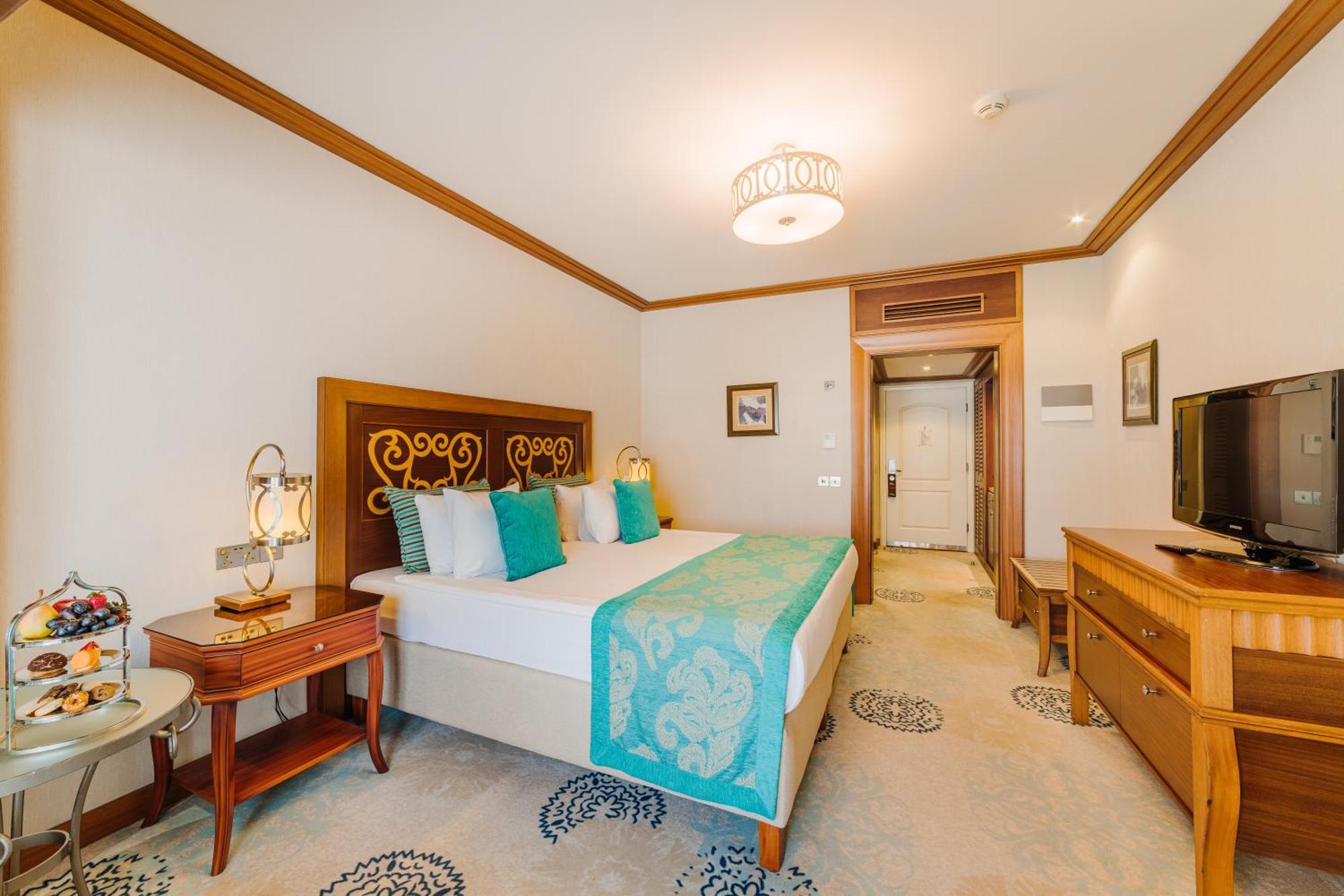 The Arkin Colony Hotel 5*