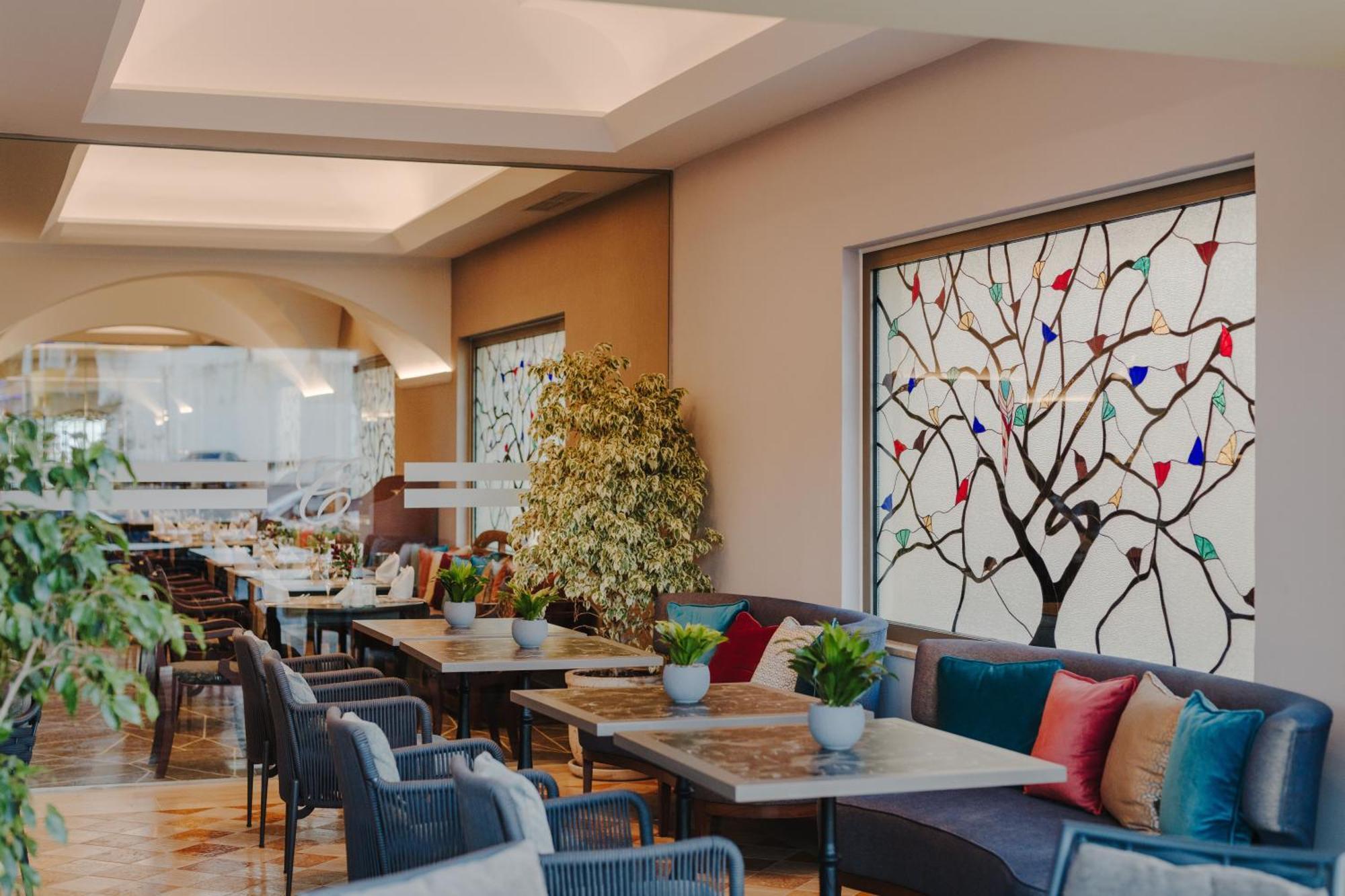 The Arkin Colony Hotel 5*