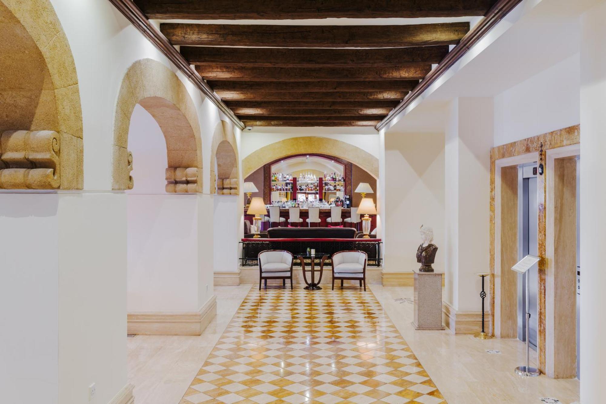 The Arkin Colony Hotel