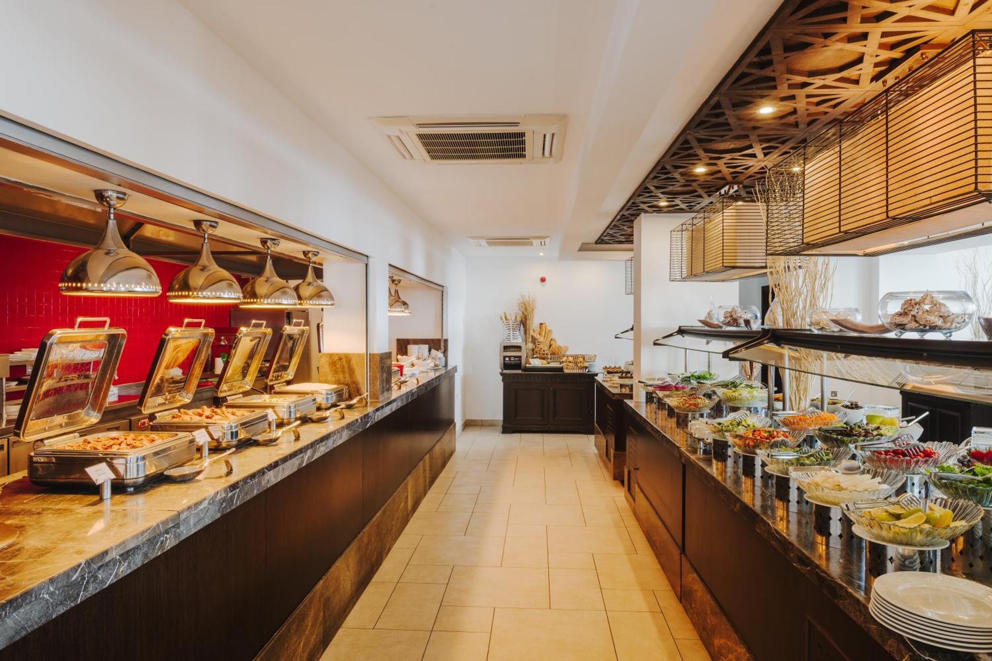Hotel Arkin Palm Famagusta (Northern Cyprus)