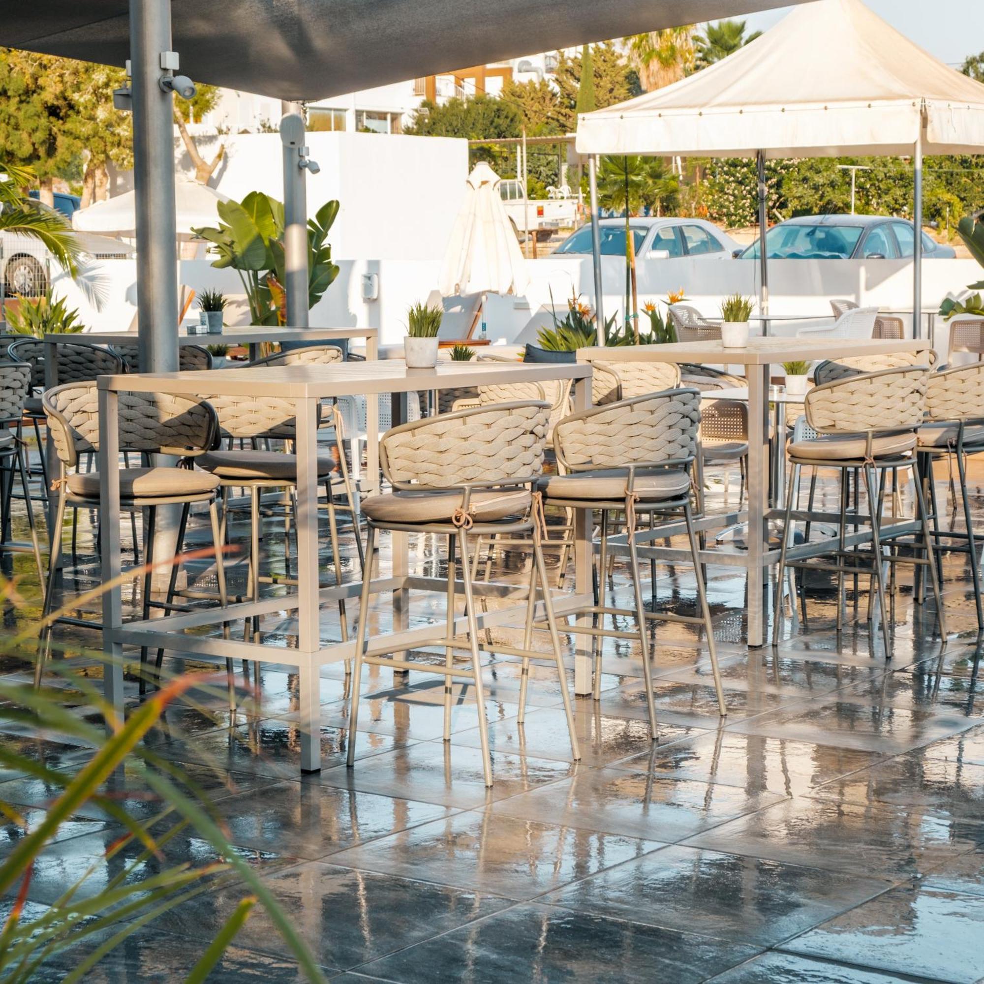 Hotel Kapetanios Bay 3*