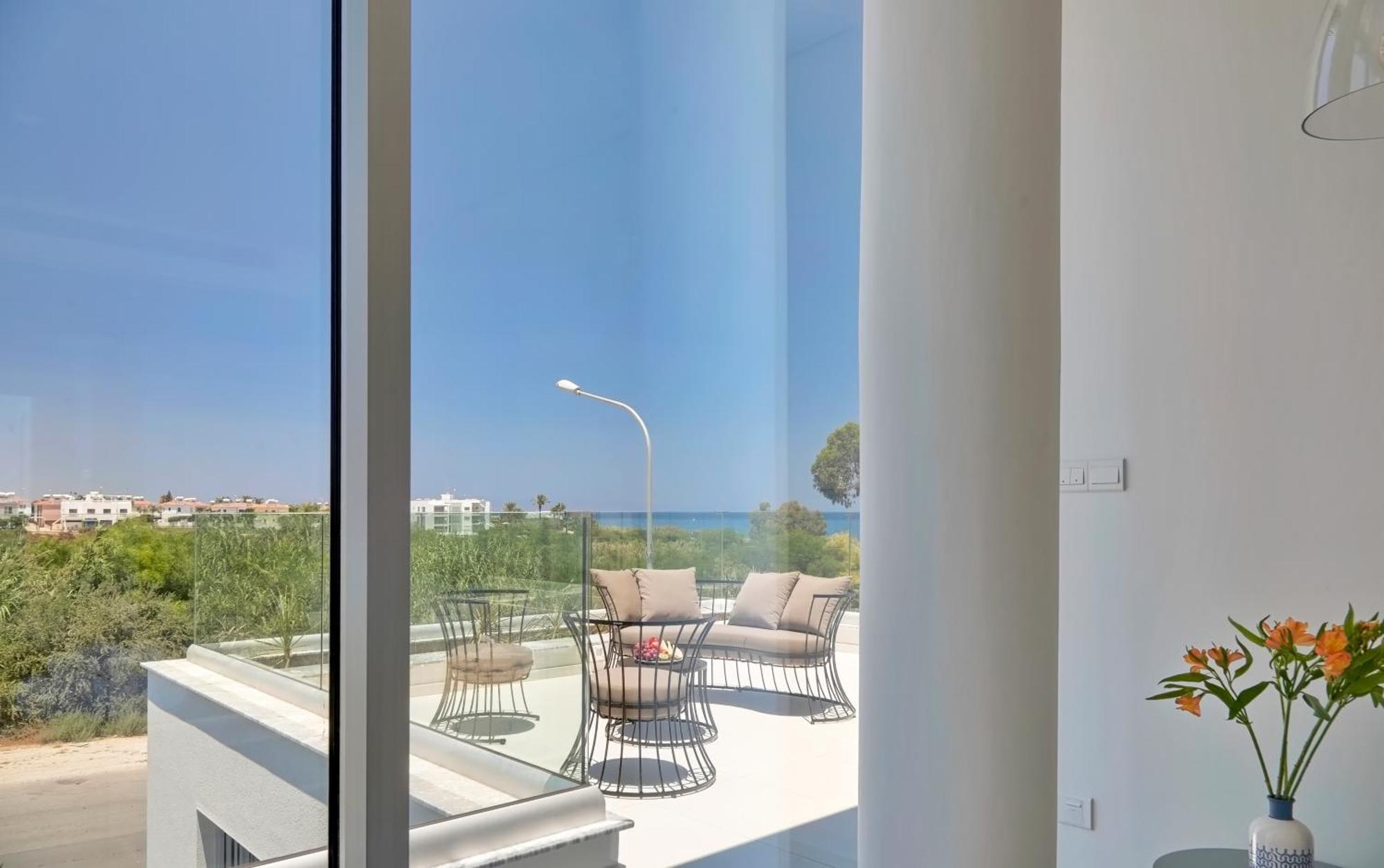 Seaview Luxury Jacuzzi & Pool! 2 Min * Protaras