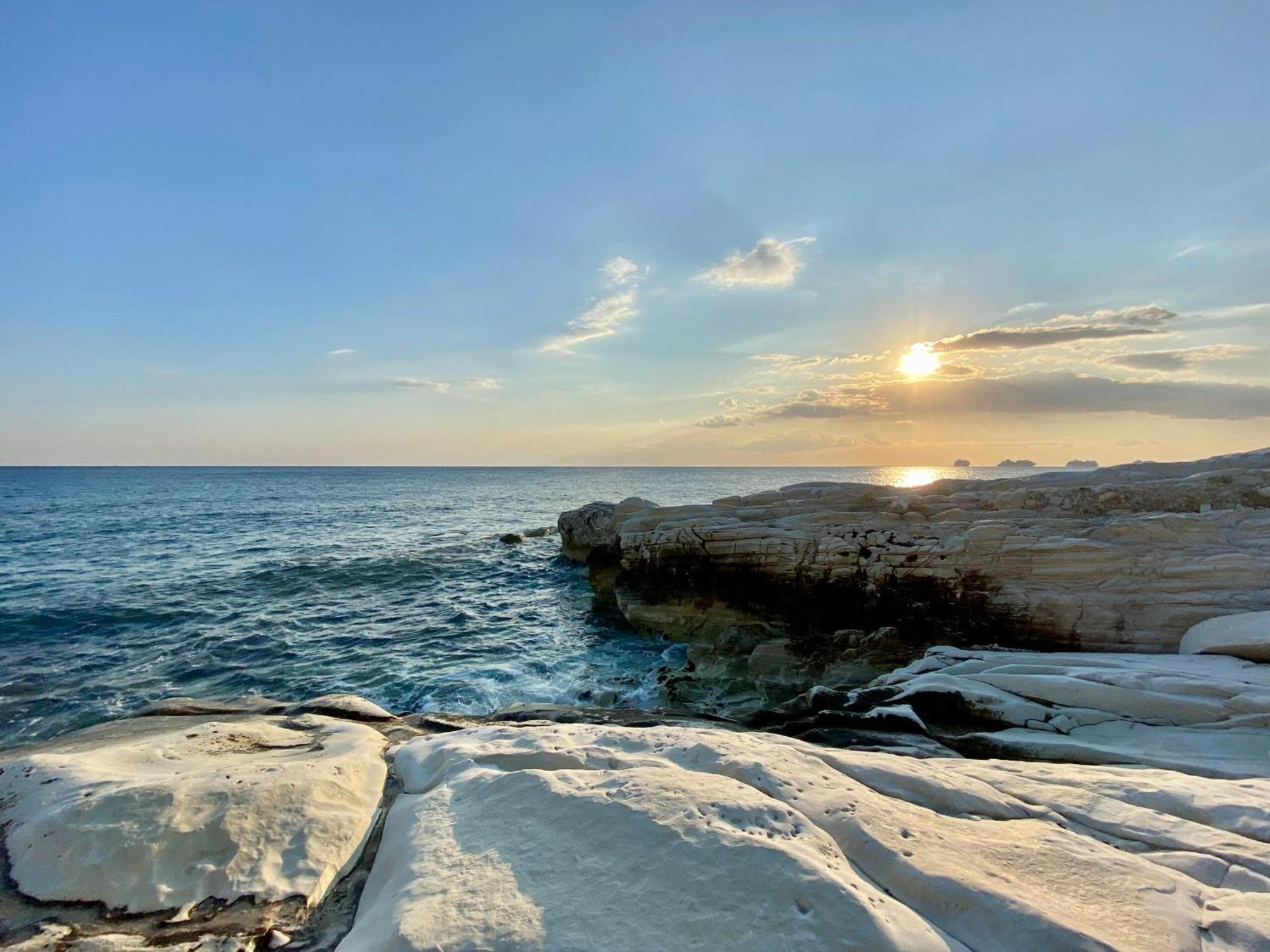 Cyprus Villages & Restaurant - Location - - With Access To Pool And Stunning Views Tochni