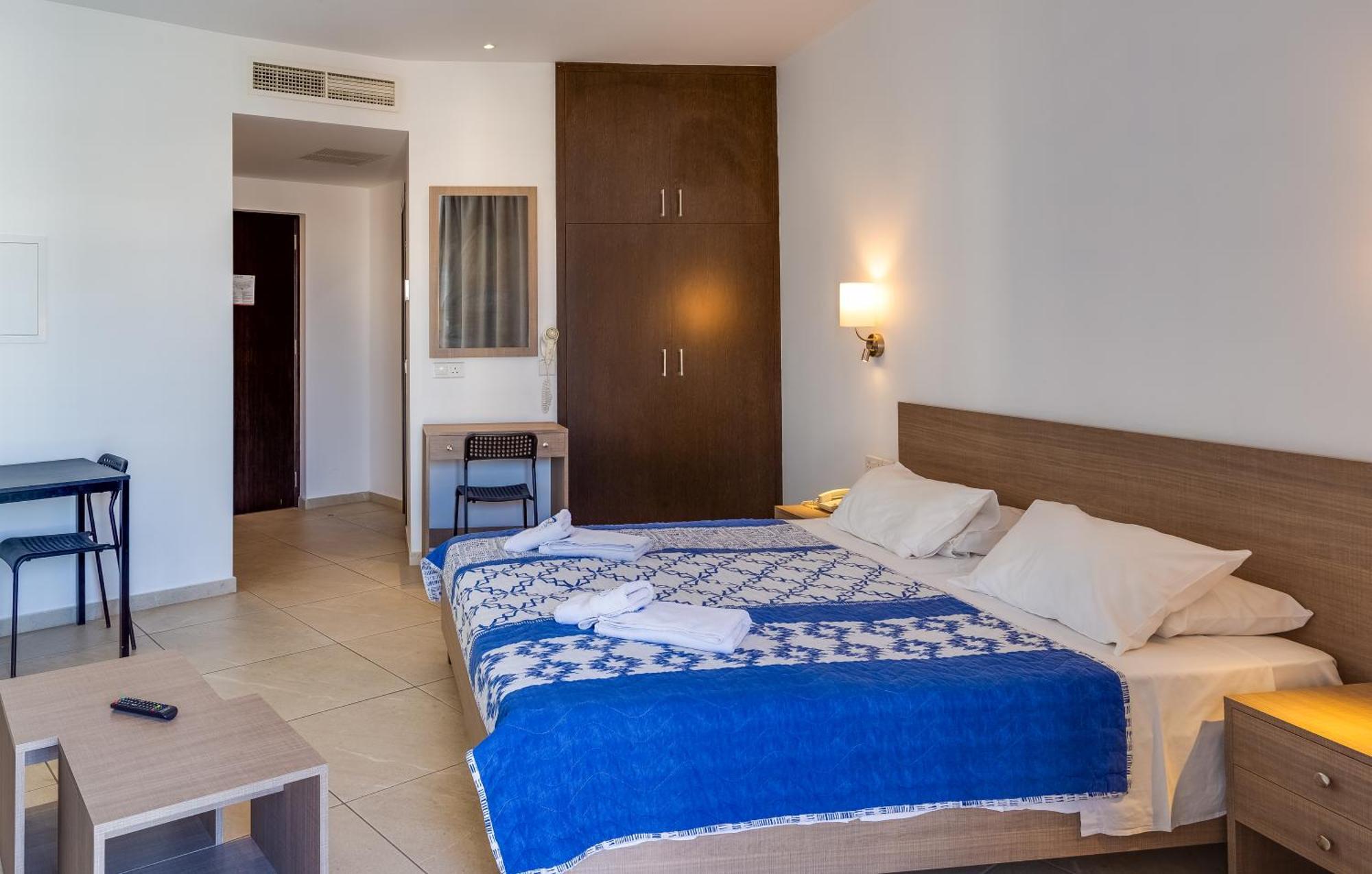 Hotel Tetyk Pernera