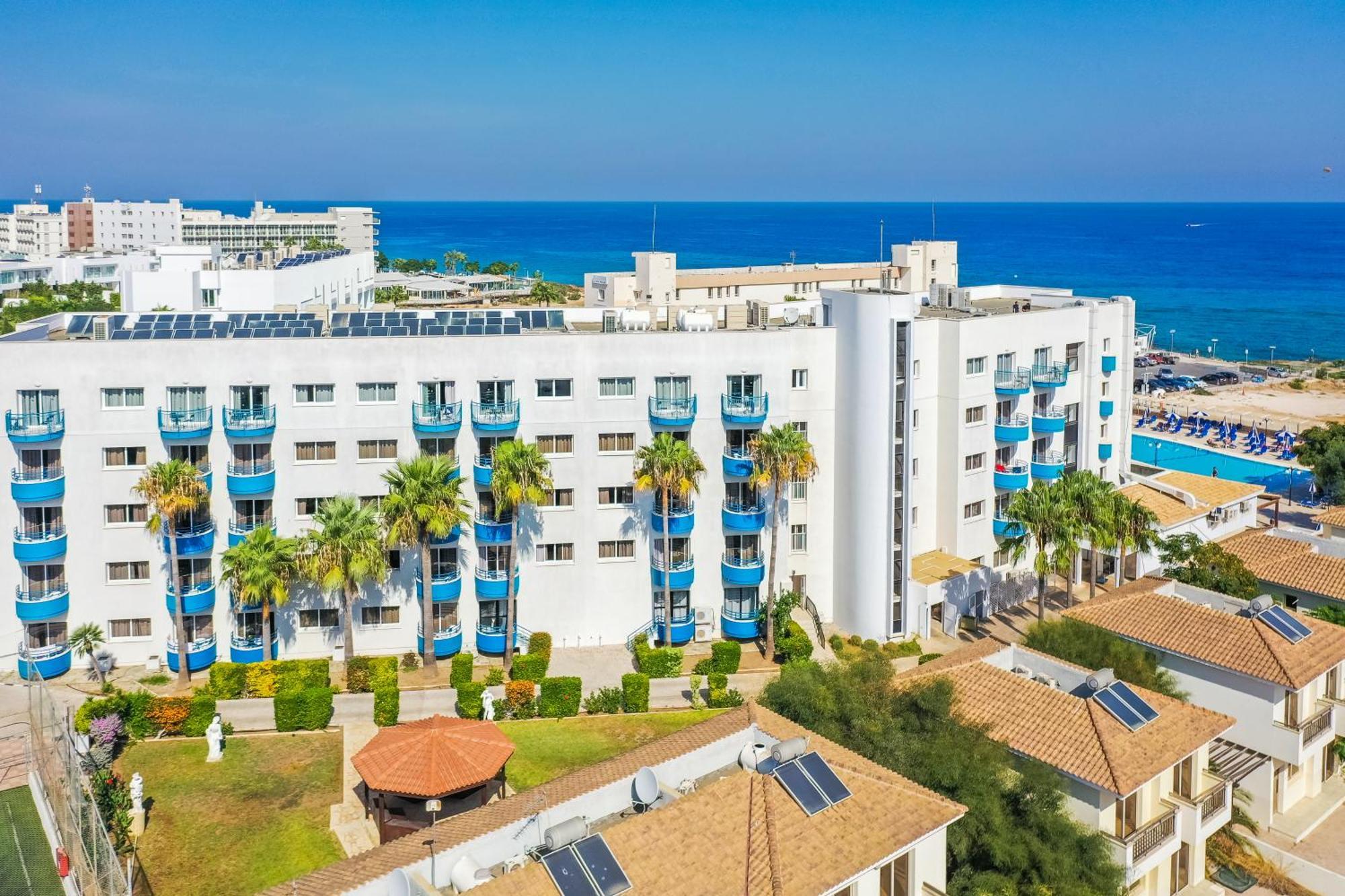 Tetyk Hotel Pernera