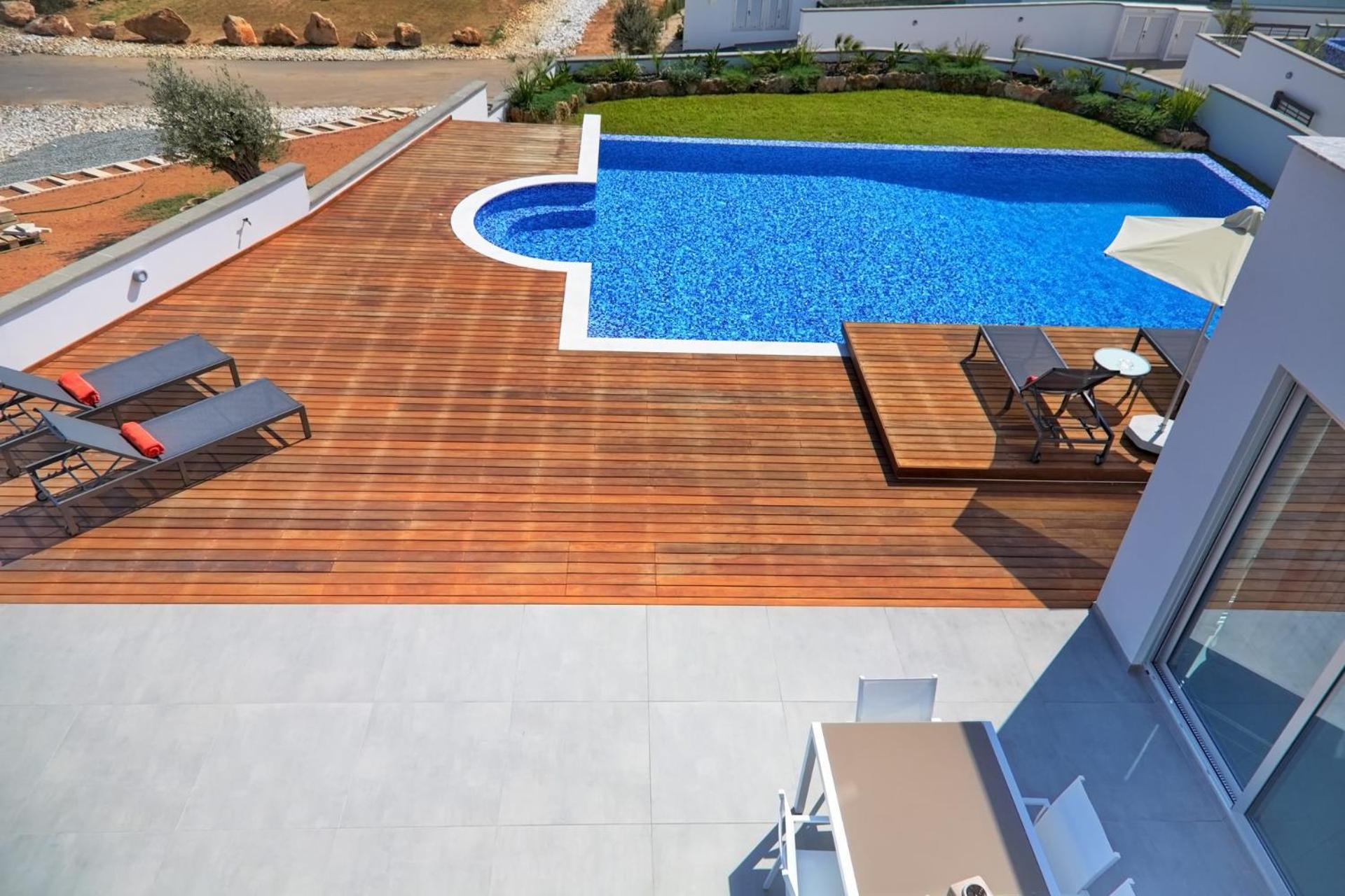Pousada Beachfront Luxury Idania *
