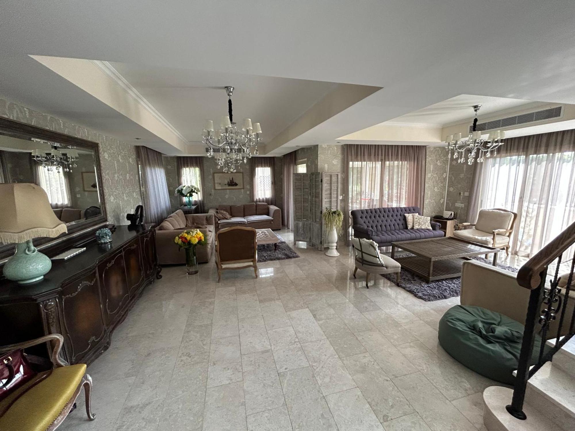 Seaview 6 Bedroom With 28c Private Pool Limassol