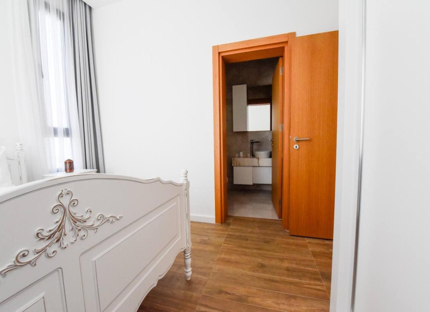 The Country Club & Appartement