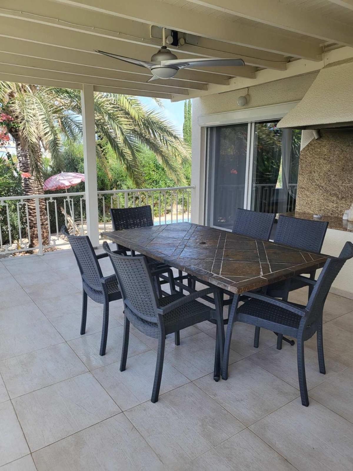 Villa Neyla Four Bedroom Front Coral Bay