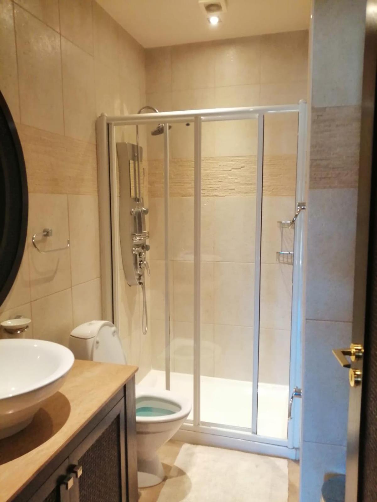 Apartment Quattro Sea View Beachfront Ap 6 Larnaca
