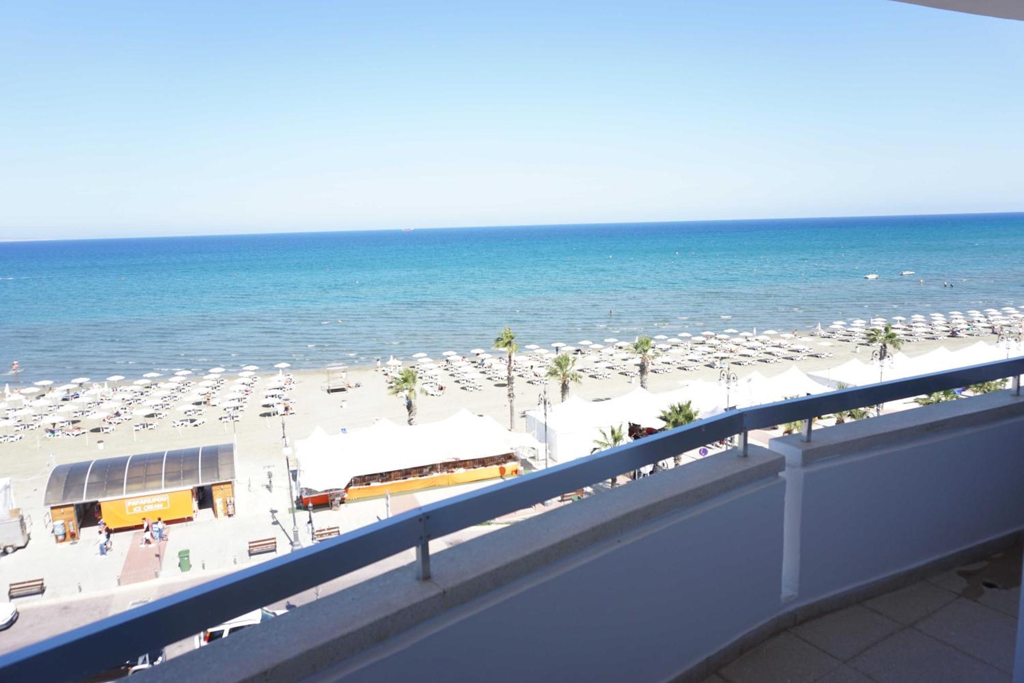 Apartment Quattro Beachfront Sea View Ap 53 *