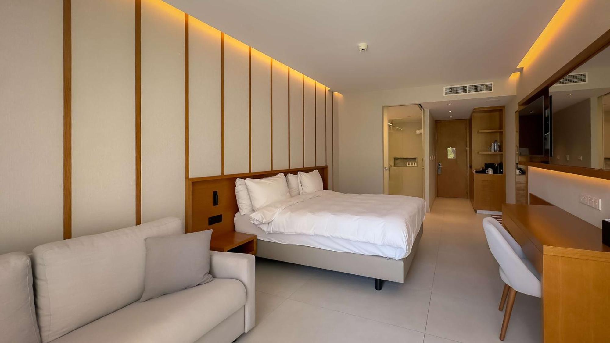 Radisson 5* Larnaca