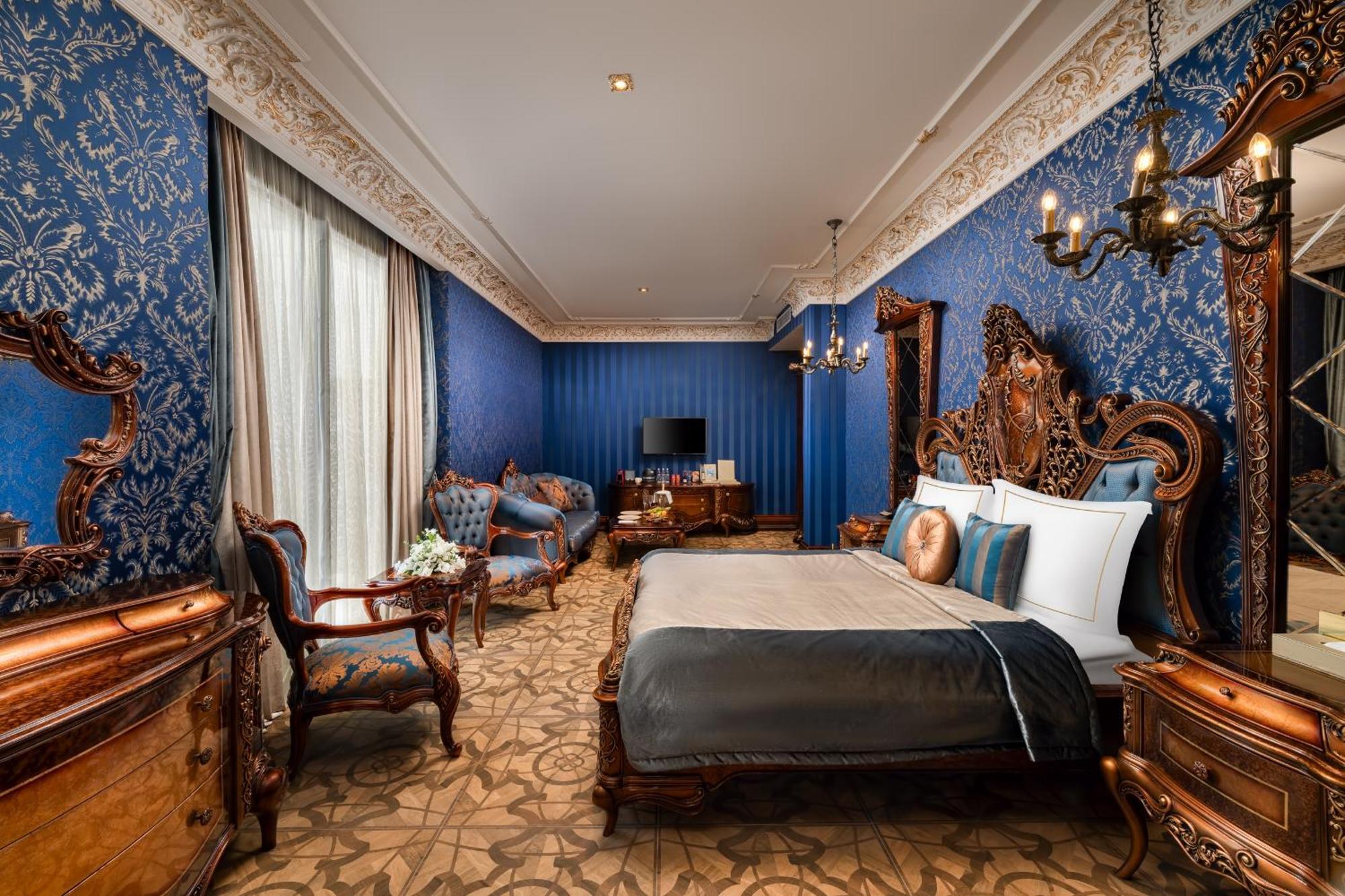 Hotel Les Ambassadeurs Casino&marina 3*