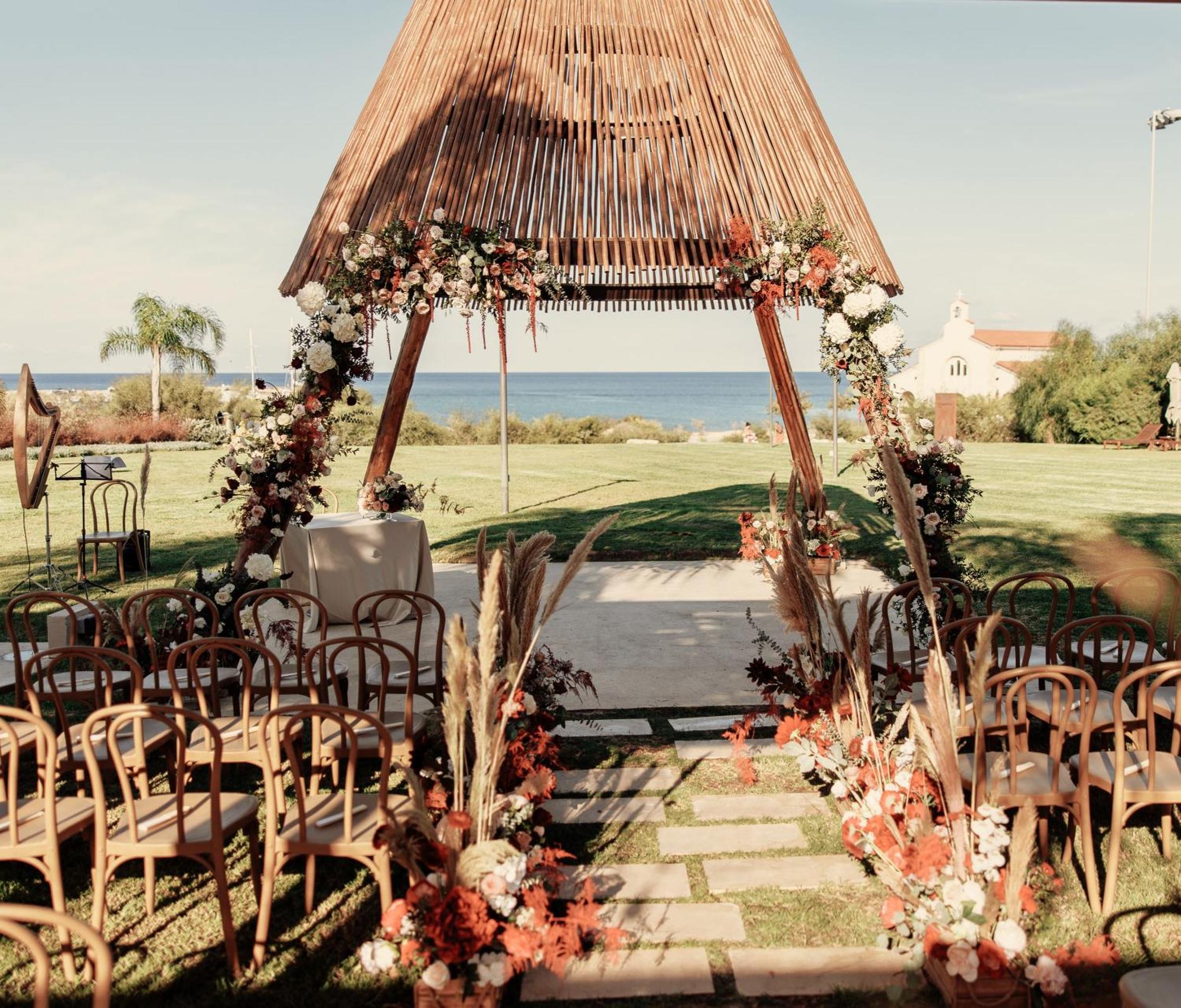 Cavo Zoe Seaside Hotel