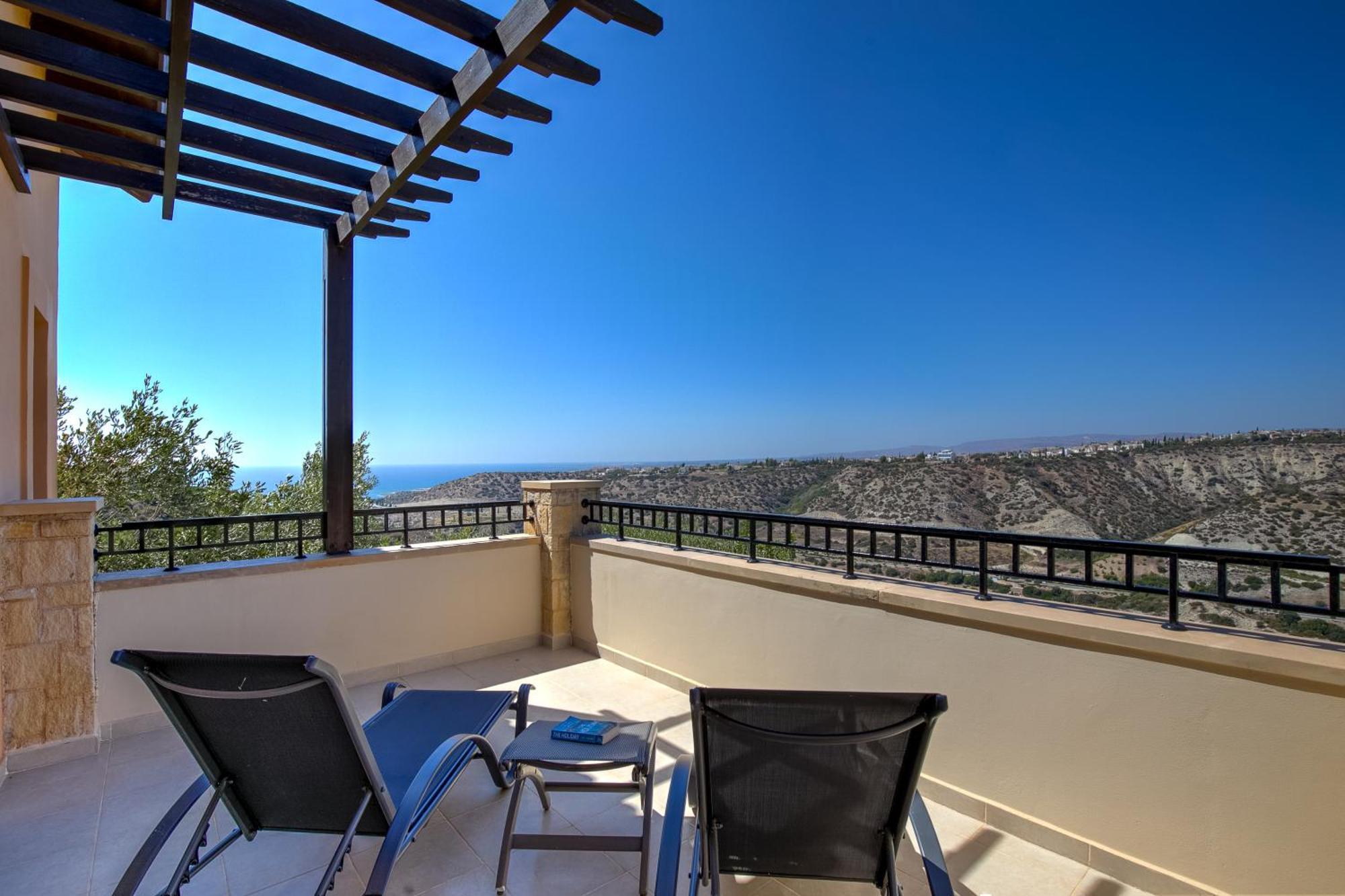 Fantastic Junior Cz02 Salamis With Gorgeous Views, Aphrodite Hills * Kouklia