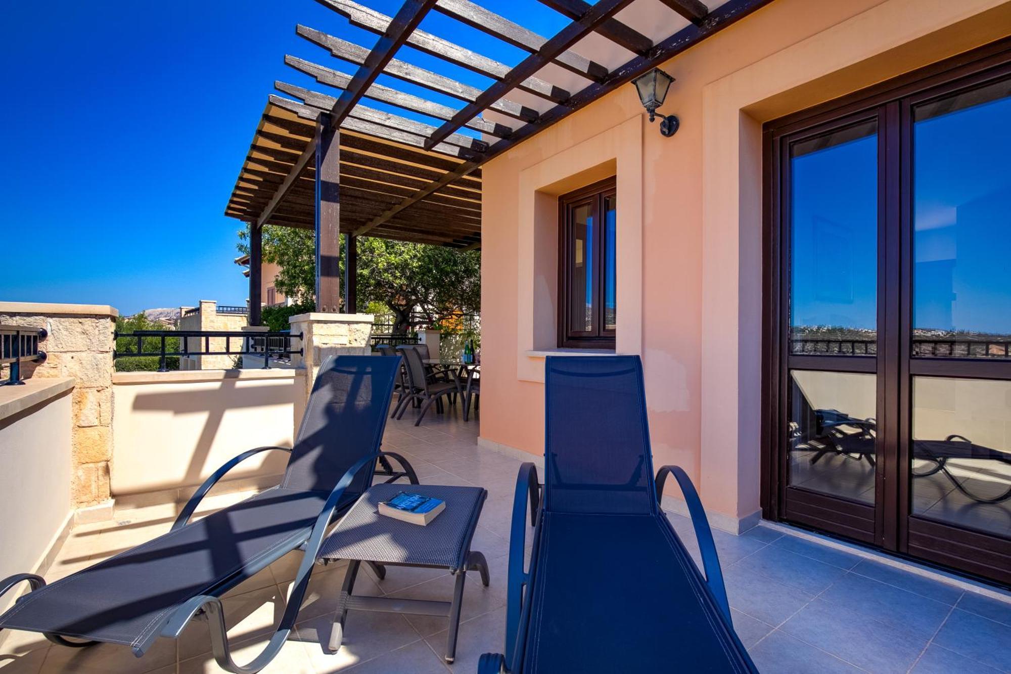 Fantastic Junior Cz02 Salamis With Gorgeous Views, Aphrodite Hills