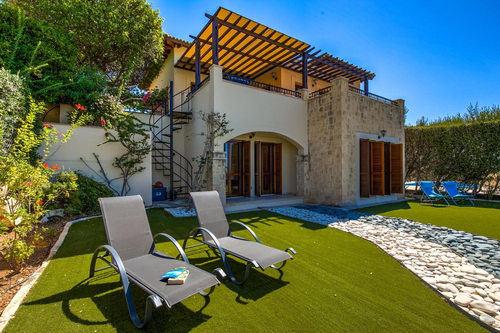 Villa Fantastic Junior Cz02 Salamis With Gorgeous Views, Aphrodite Hills *