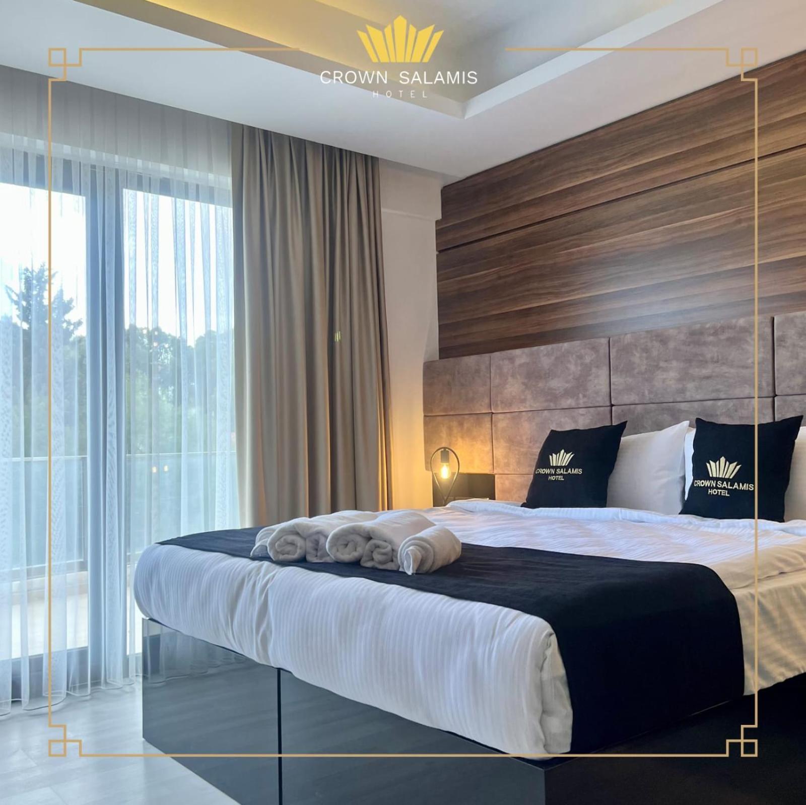 Crown Salamis Hotel *