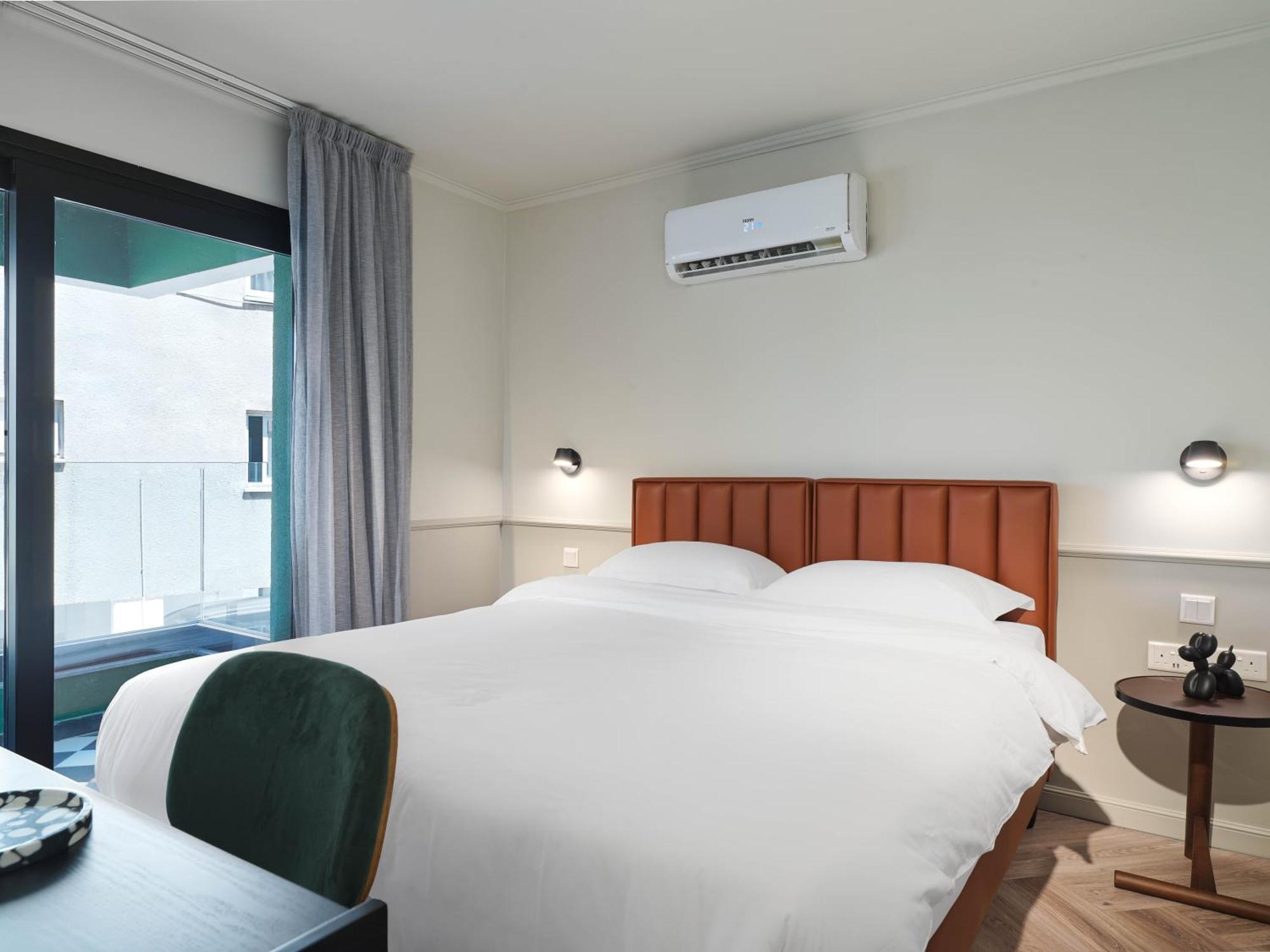 Liv The Adults Only Apartment Larnaca