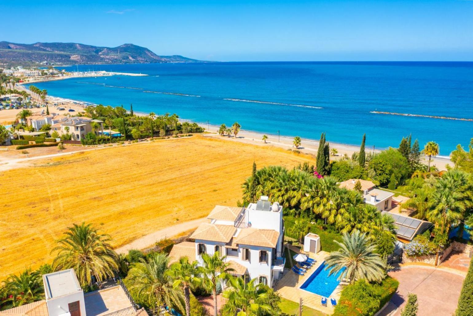Villa Anna Lachi