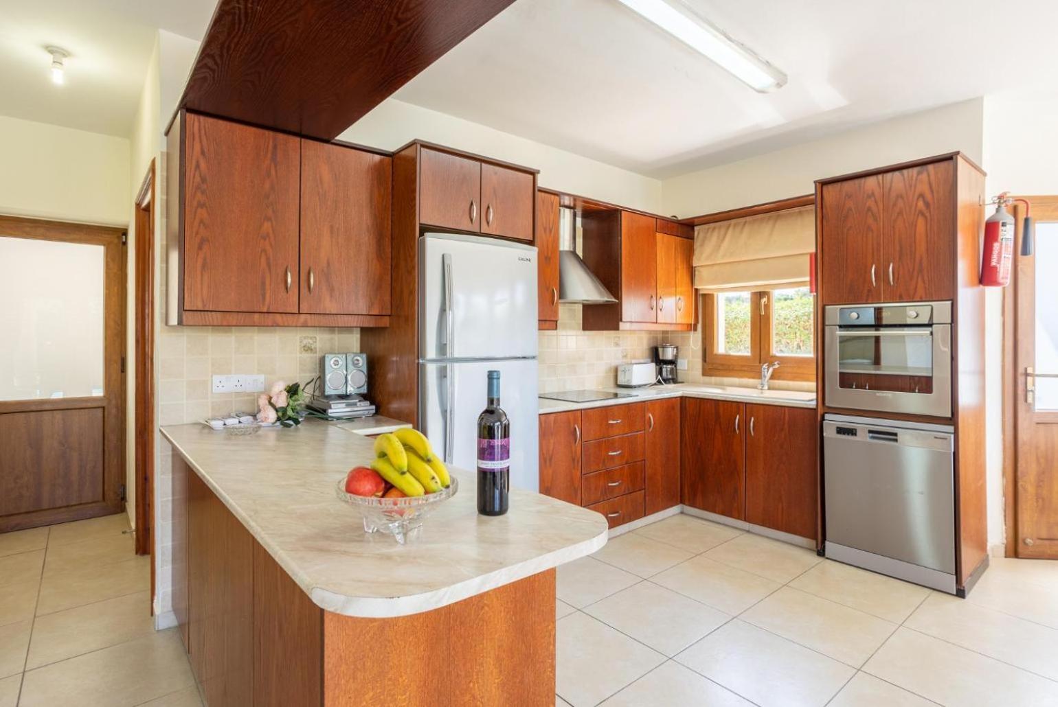 Tsikkos Tessera Villa Argaka