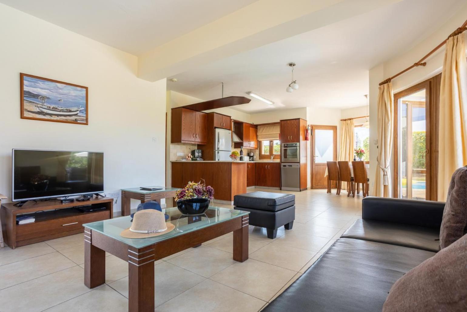 Villa Tsikkos Tessera