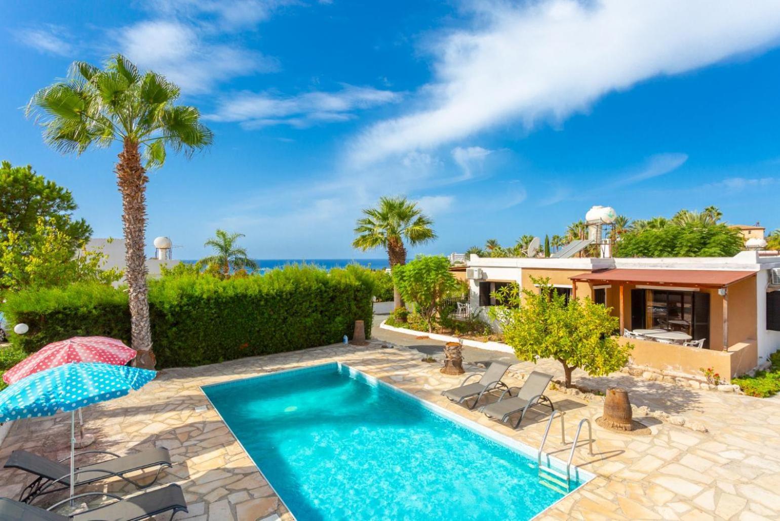 Eleni Villa