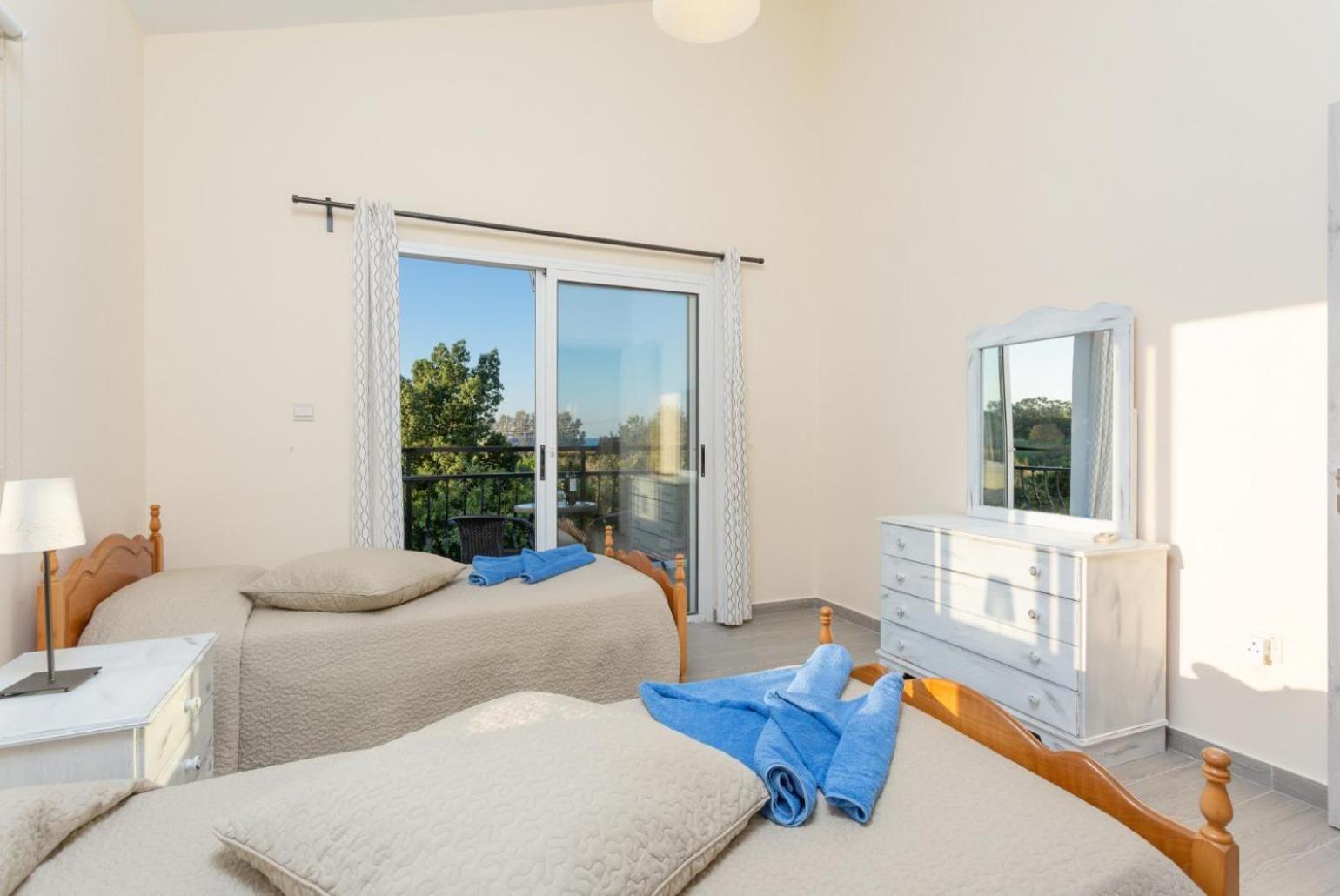 Sun Tria Villa Polis