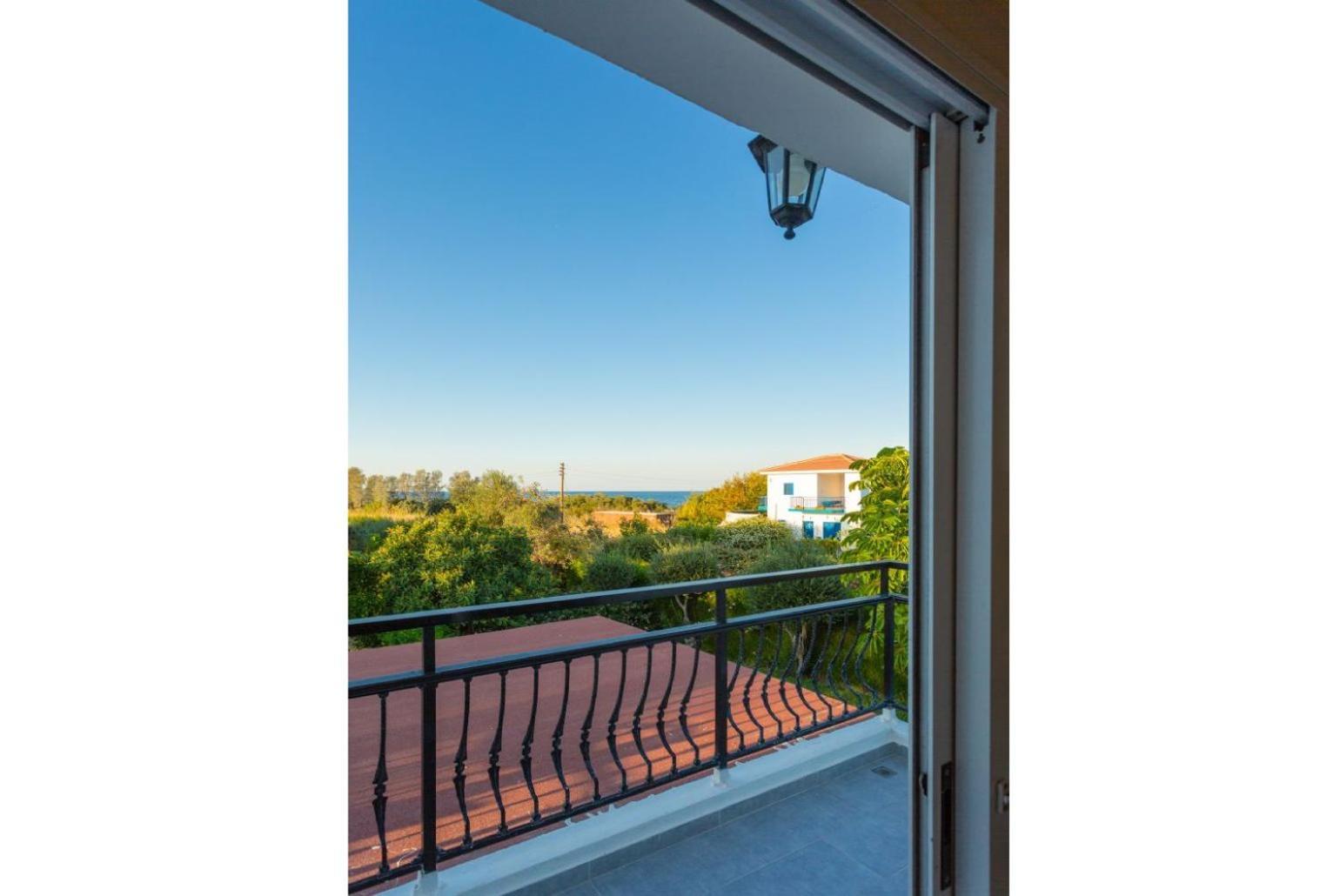 Villa Sun Tria Polis
