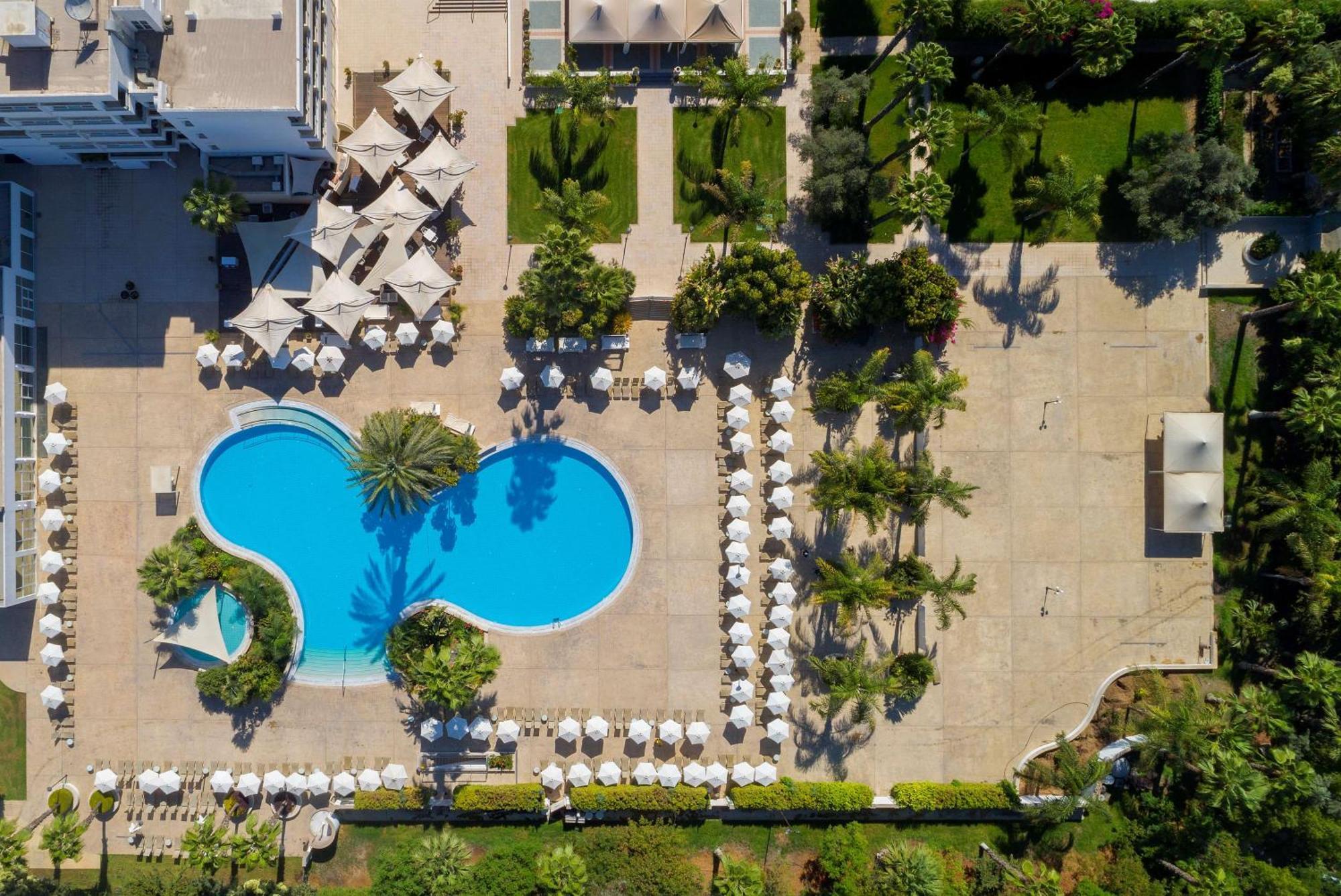 Hilton Hotel 5*