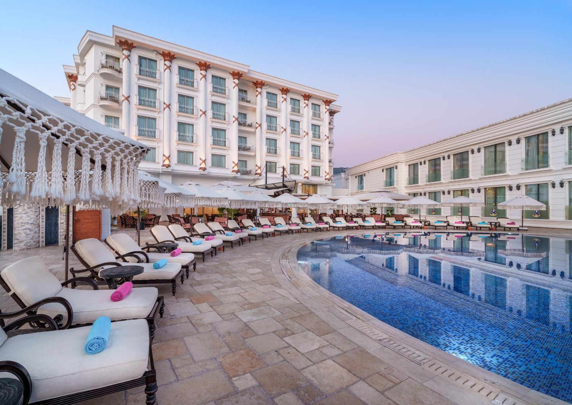 Les Ambassadeurs Casino&marina 3* Kyrenia (Northern Cyprus)