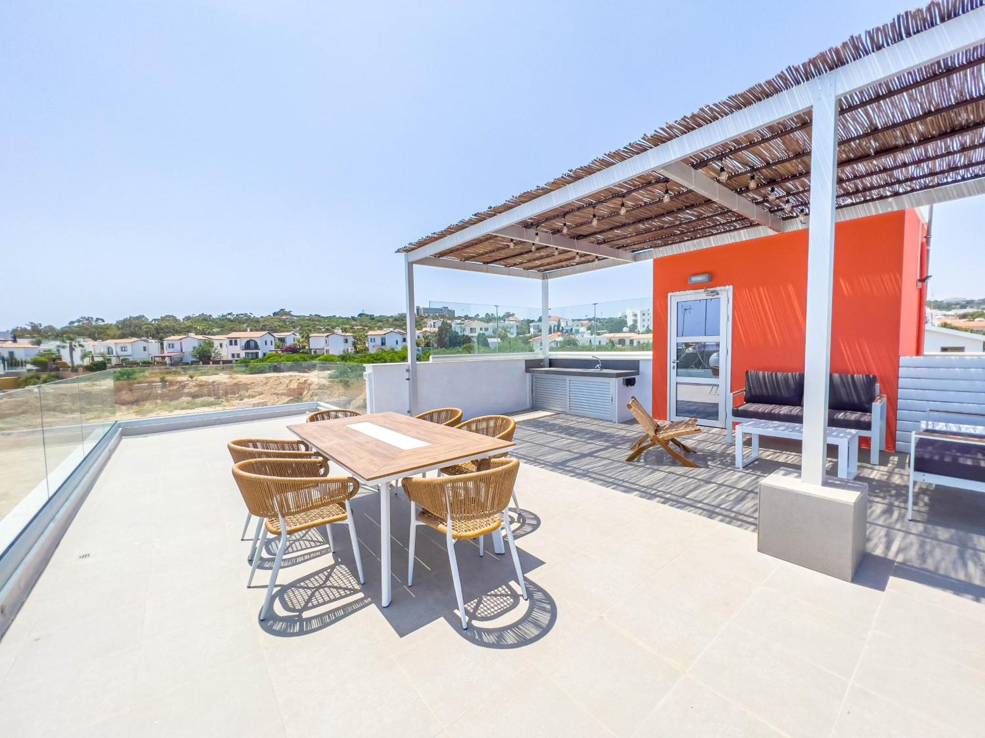 Geo Panoramic Konnos - Pool, Game Room, Gym